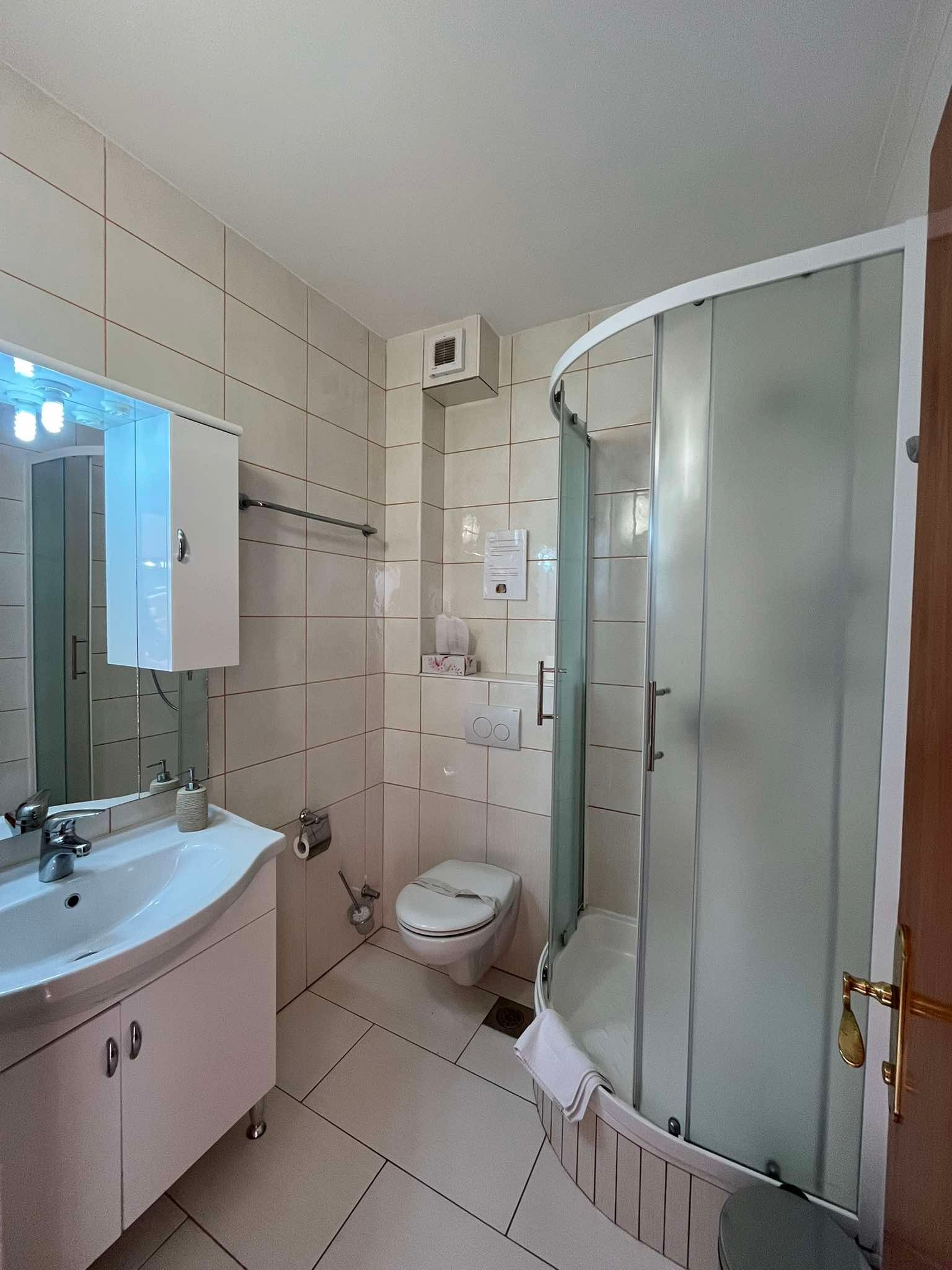 Room with balcony and sea view Hvar  S-b