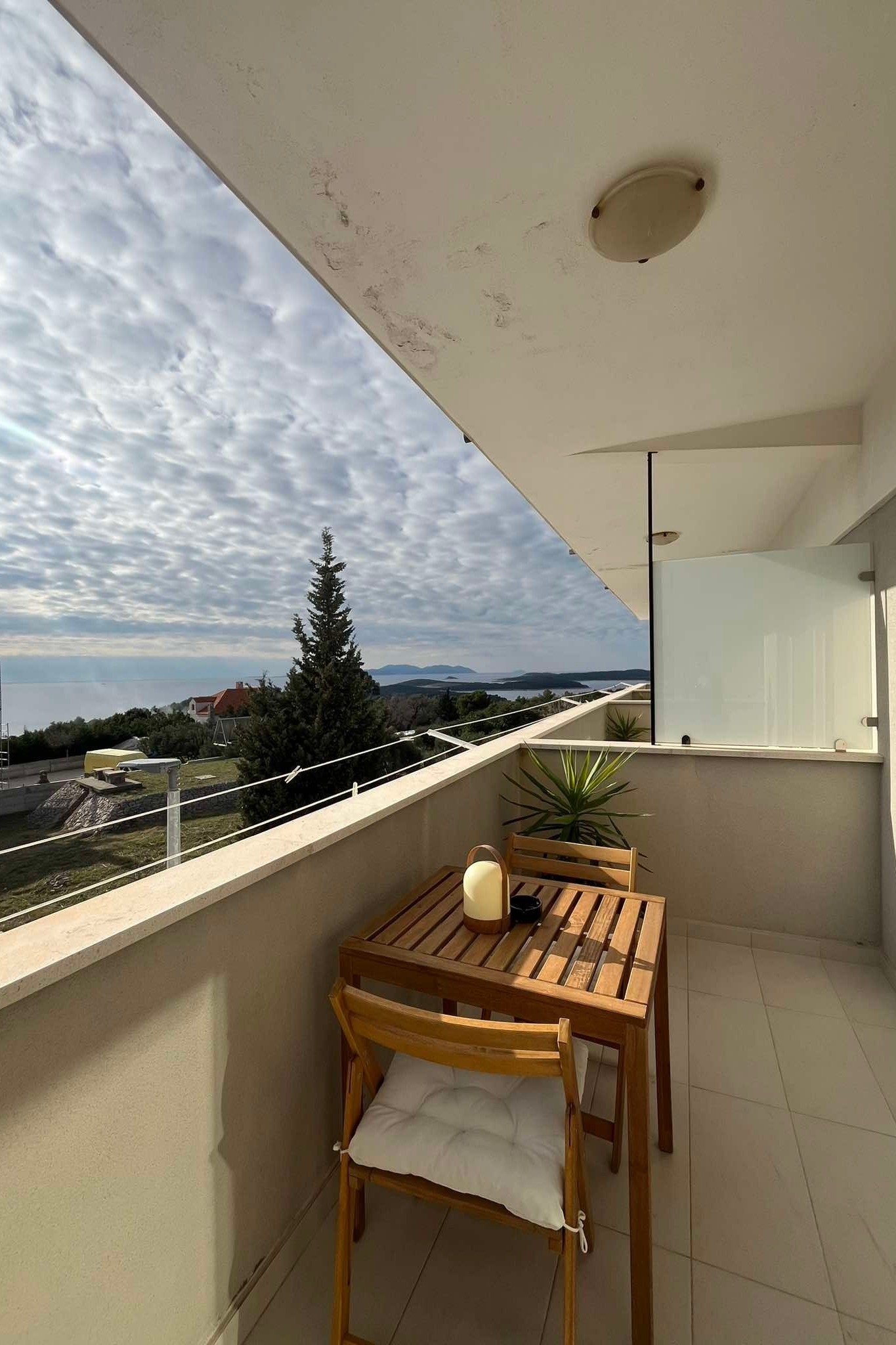 Room with balcony and sea view Hvar  S-c