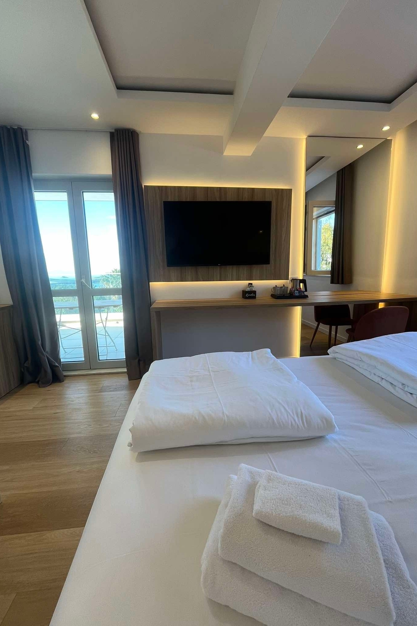 Room with terrace and sea view Hvar  S-e