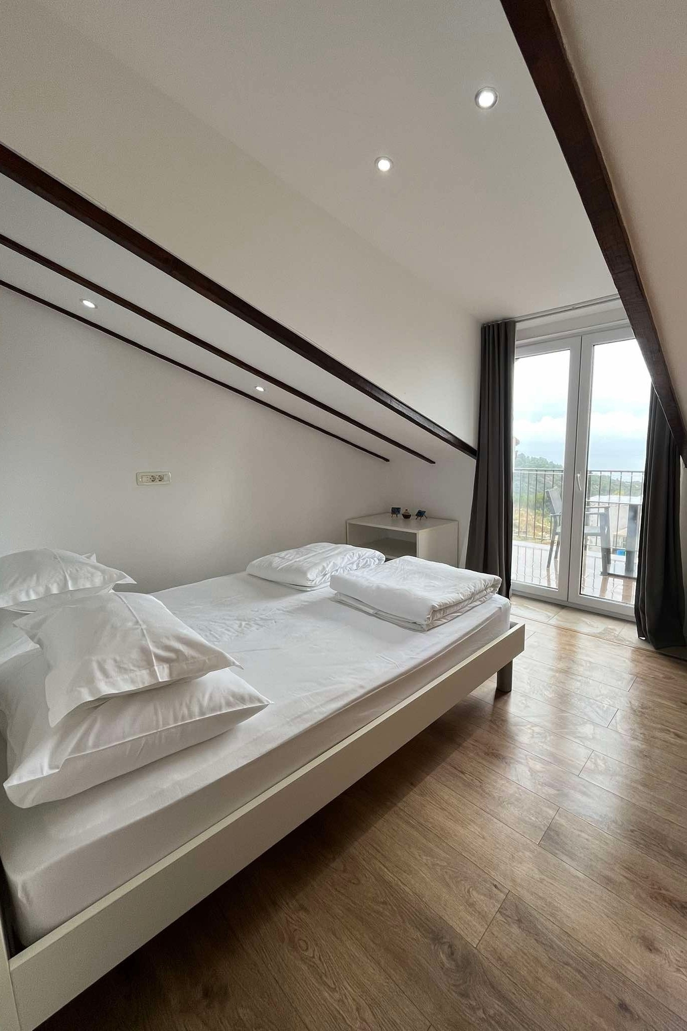 Room with balcony and sea view Hvar  S-f