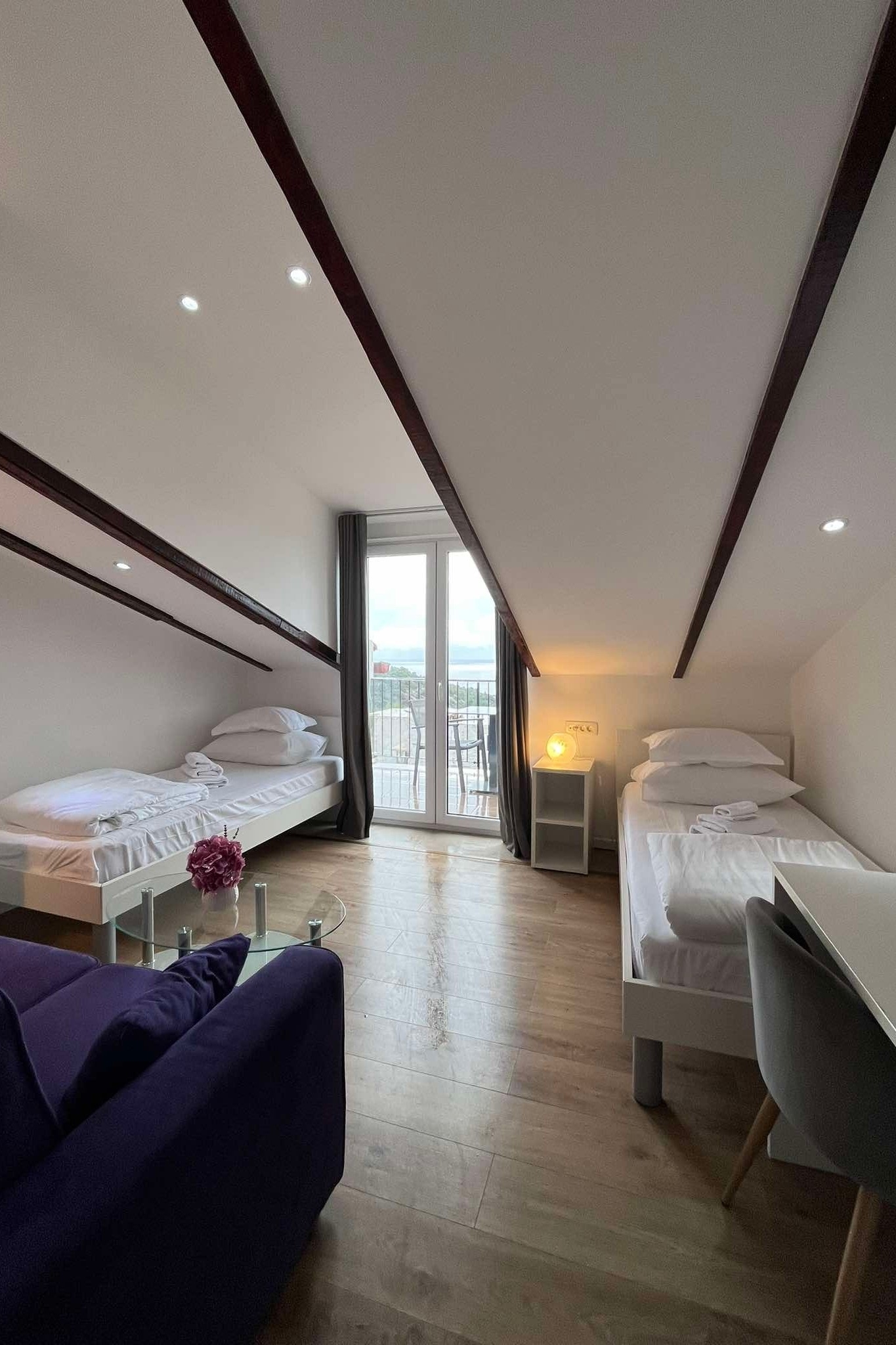 Room with balcony and sea view Hvar  S-g