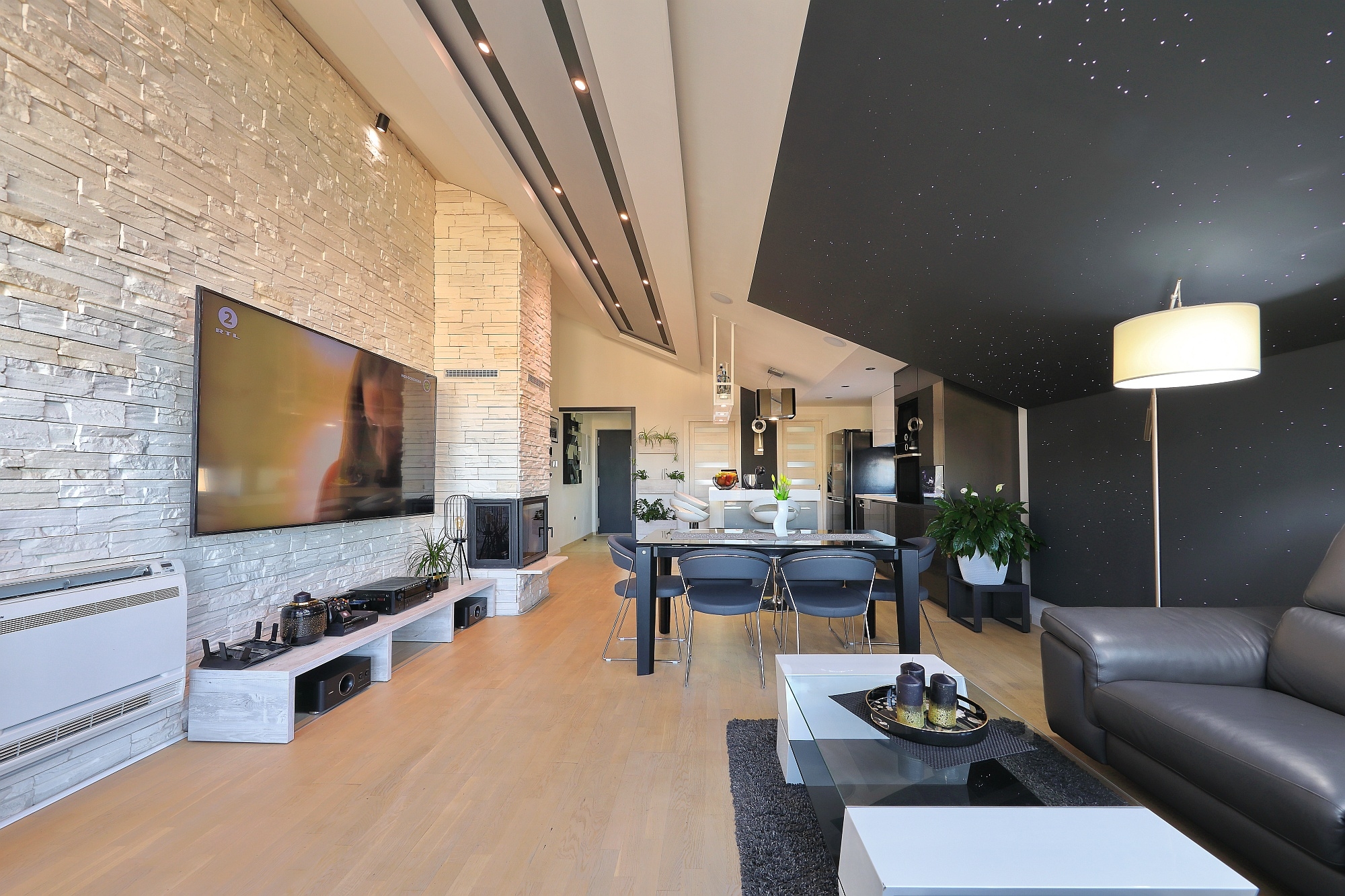 Three bedroom apartment with terrace and sea view Kali, Ugljan  A-a