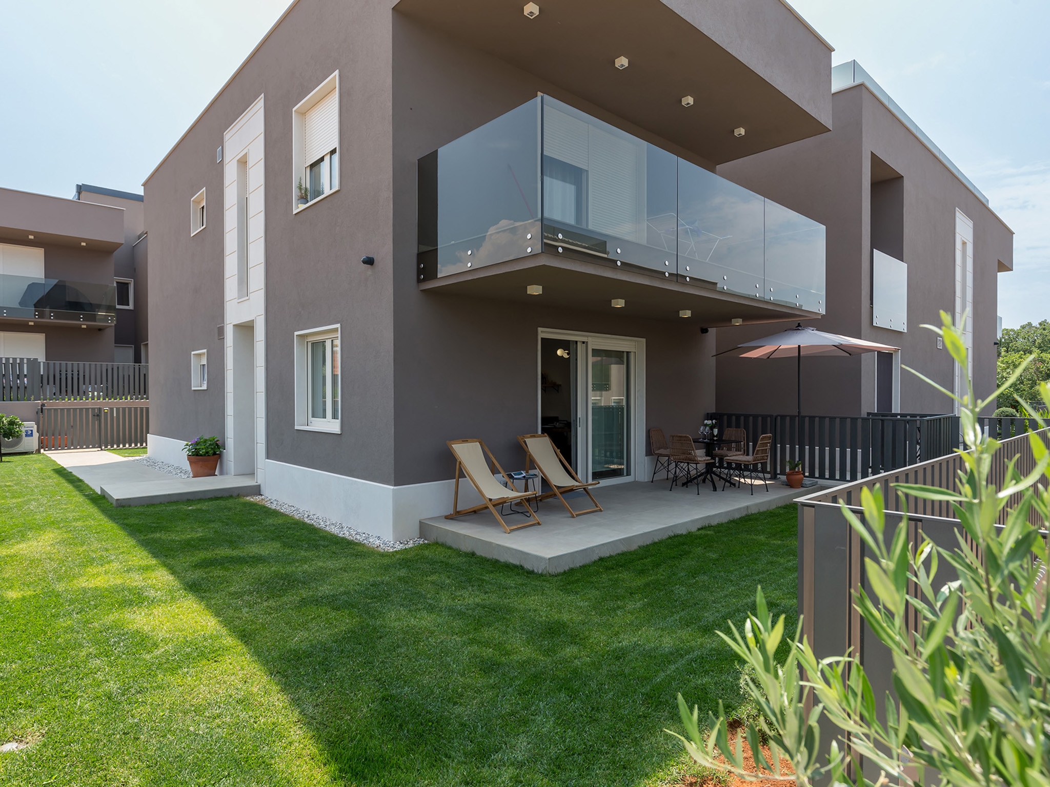 Two bedroom apartment with terrace Poreč (A-24316-a)