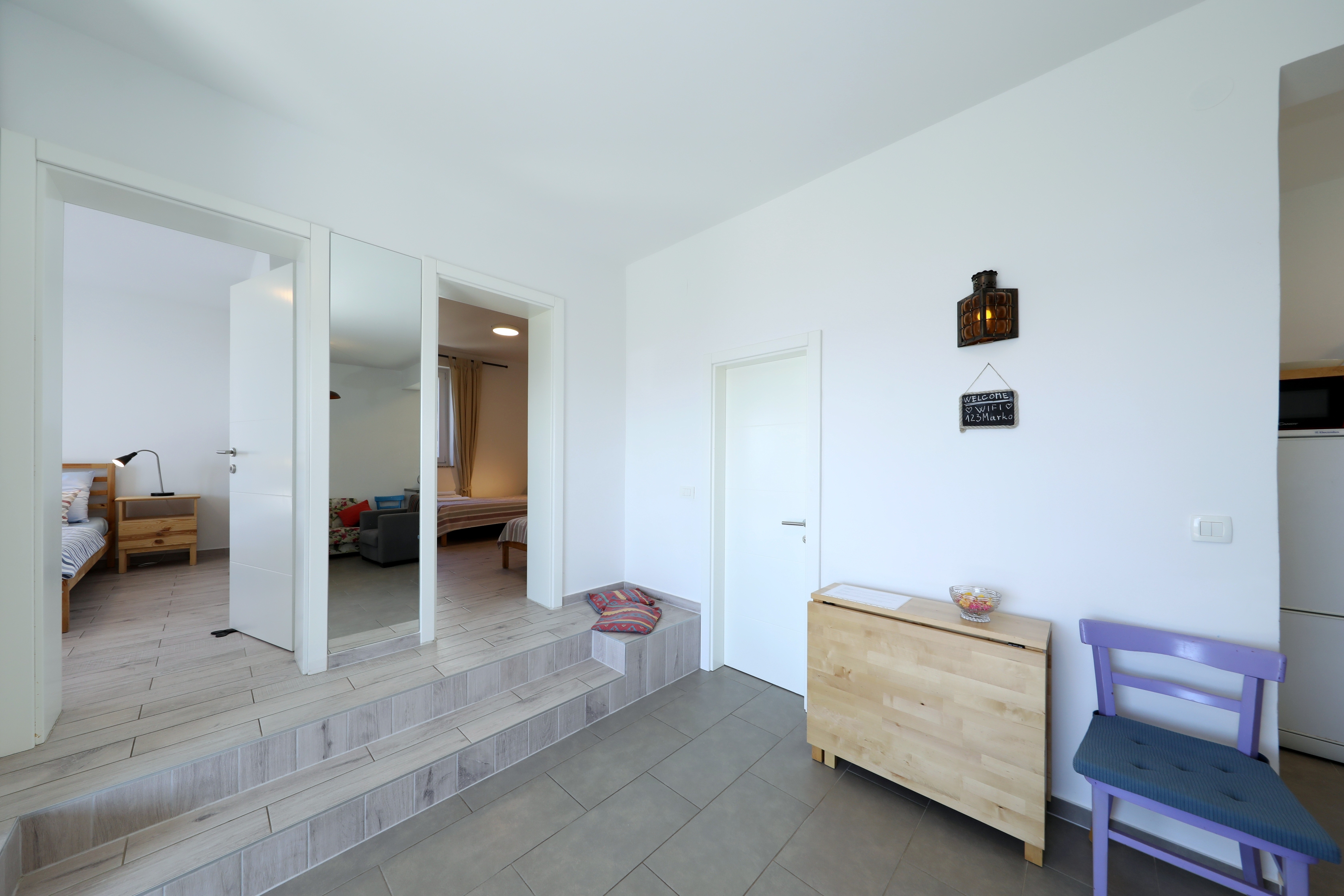 Two bedroom apartment near beach Mandre, Pag  A-a
