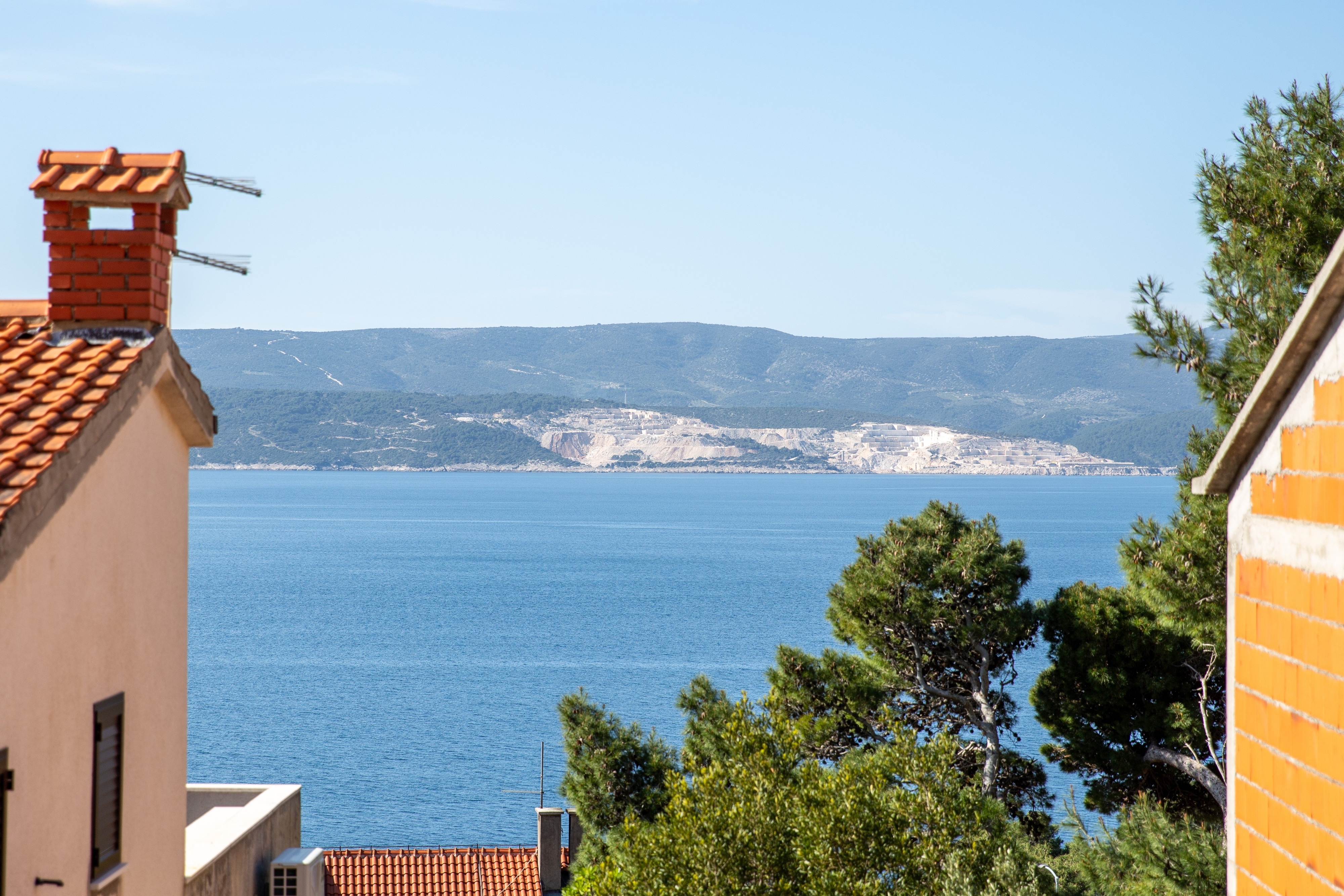 Dvosobni apartman s terasom i pogledom na more Lokva Rogoznica, Omiš  A-a