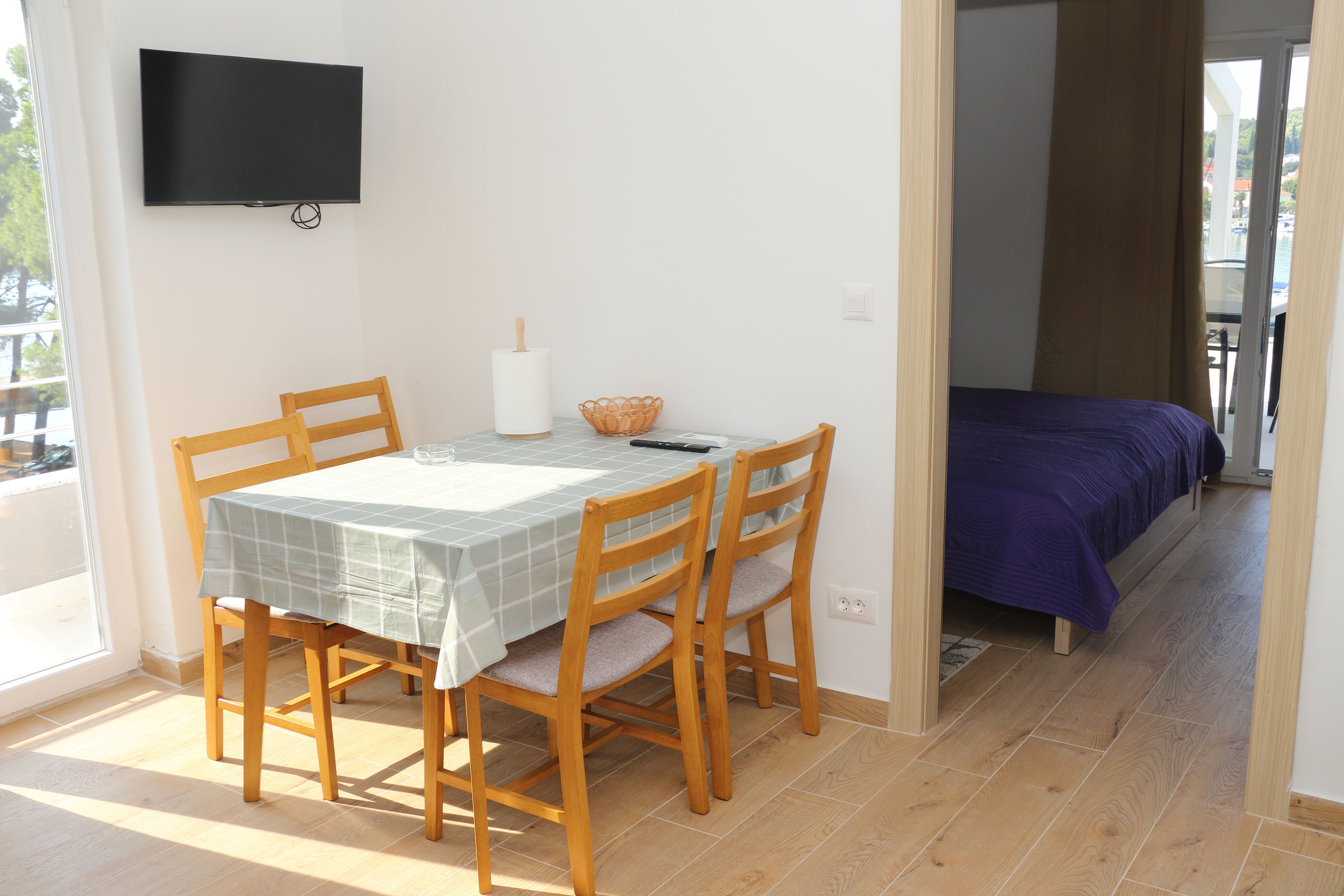One bedroom apartment with balcony and sea view Kukljica, Ugljan  A-b
