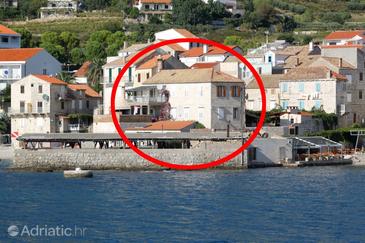 Property Komiža, Vis, Property 2433 - Apartments near sea with pebble beach.