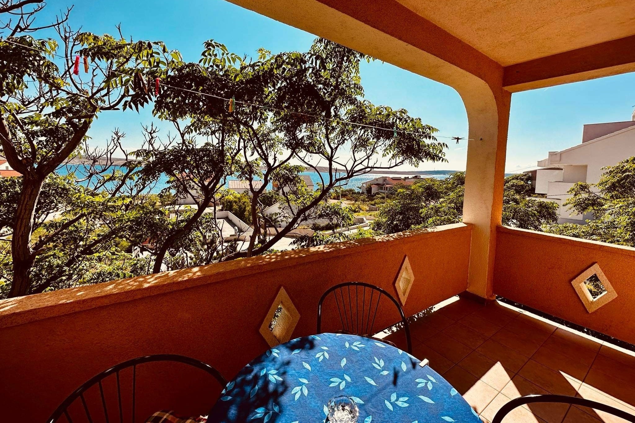 Two bedroom apartment with terrace and sea view Vidalići, Pag (A-24330-a)