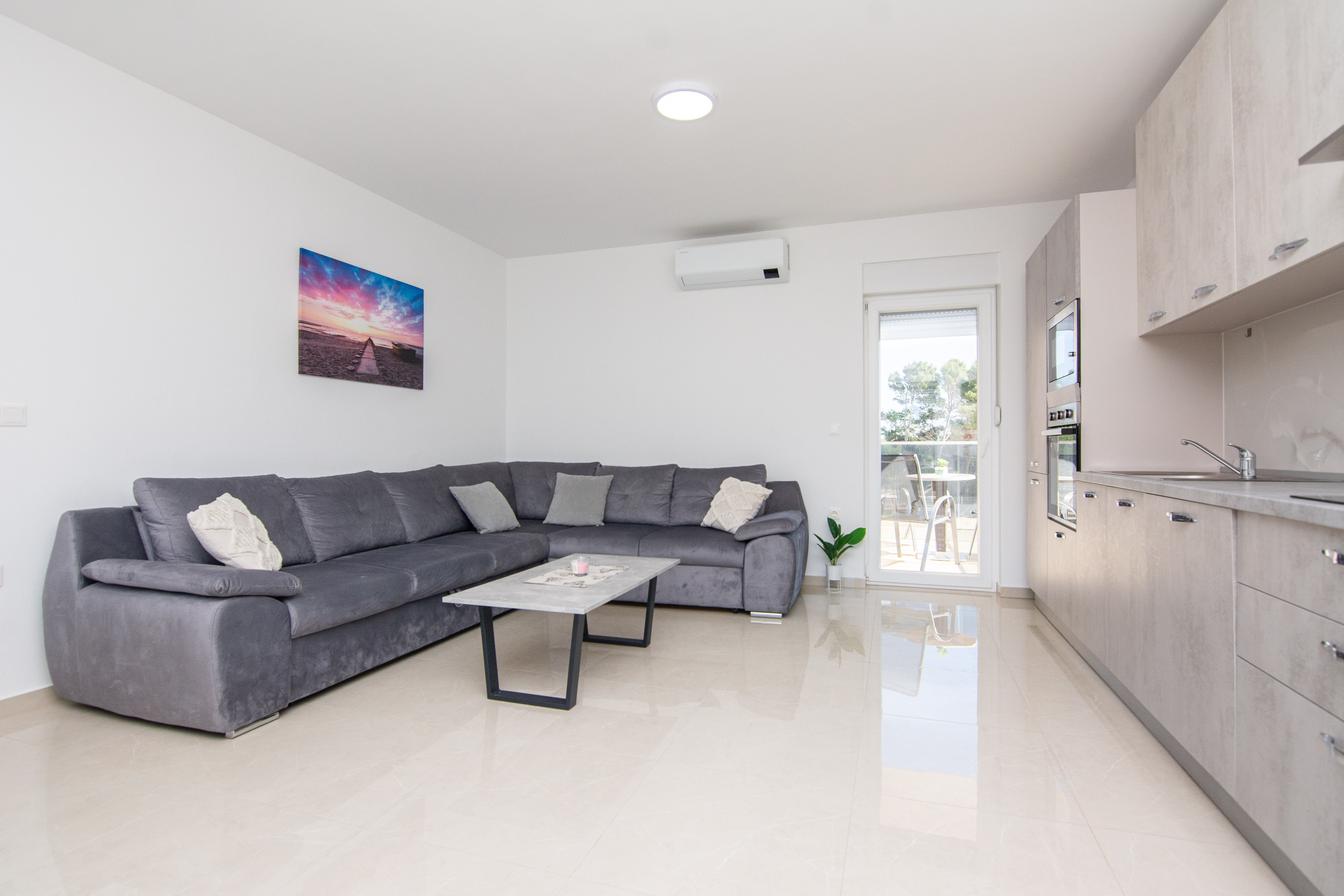 Three bedroom apartment with balcony Vir (A-24331-b) Three bedroom apartment with balcony Vir (A-24331-b)