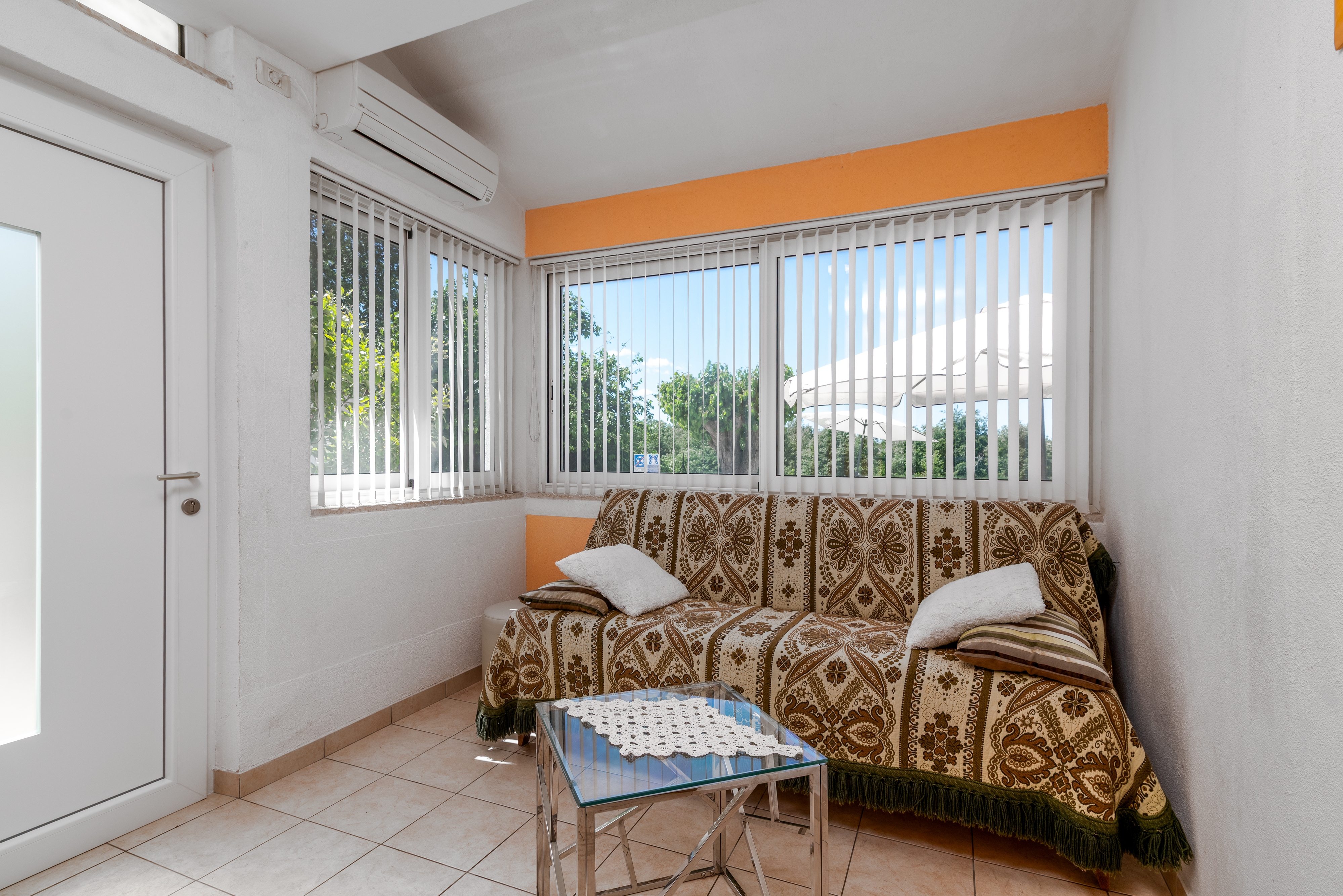 Two bedroom apartment with terrace Cancini, Poreč (A-24335-b)