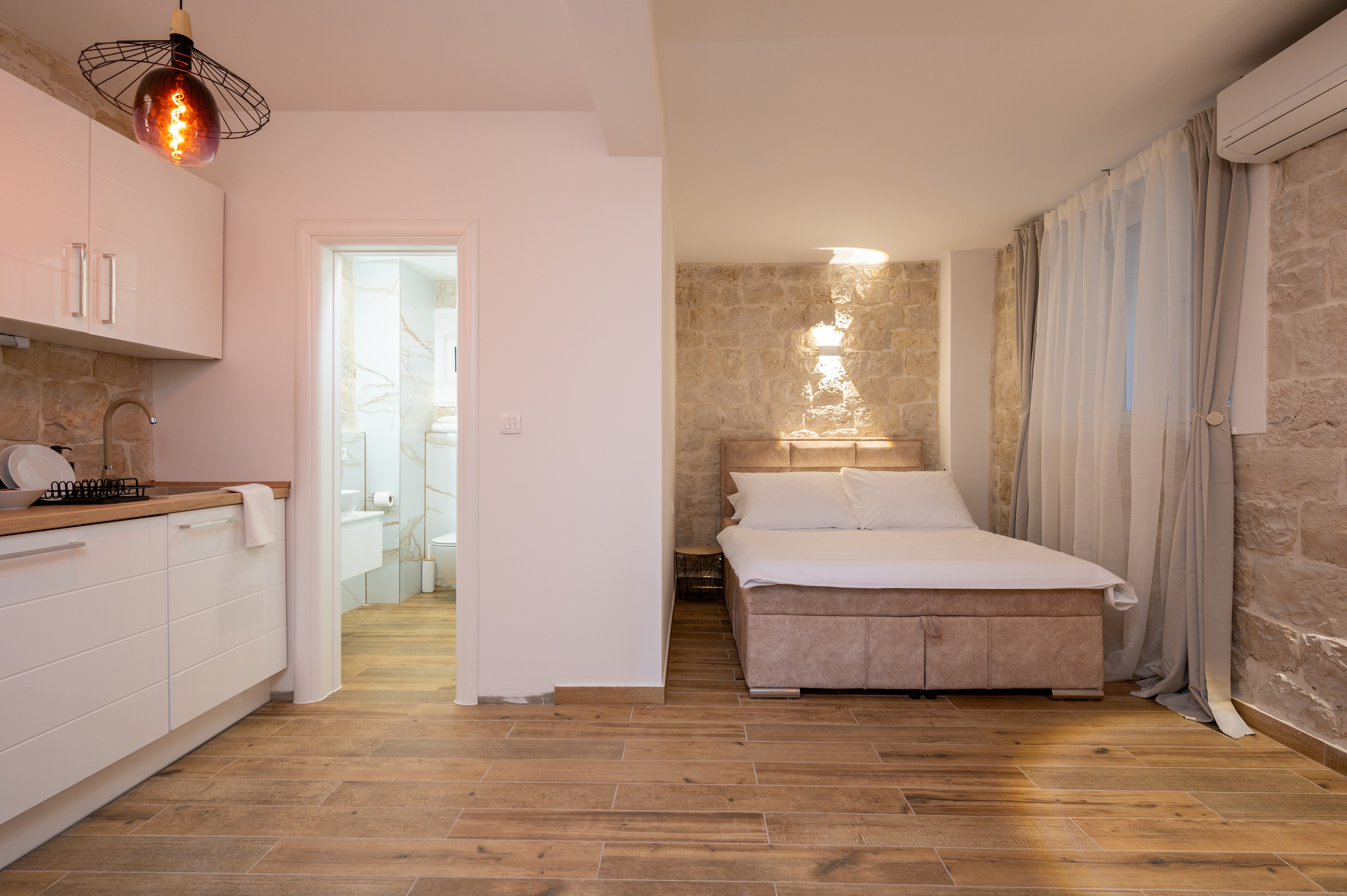 Studio flat with air-conditioning Trogir  AS-b