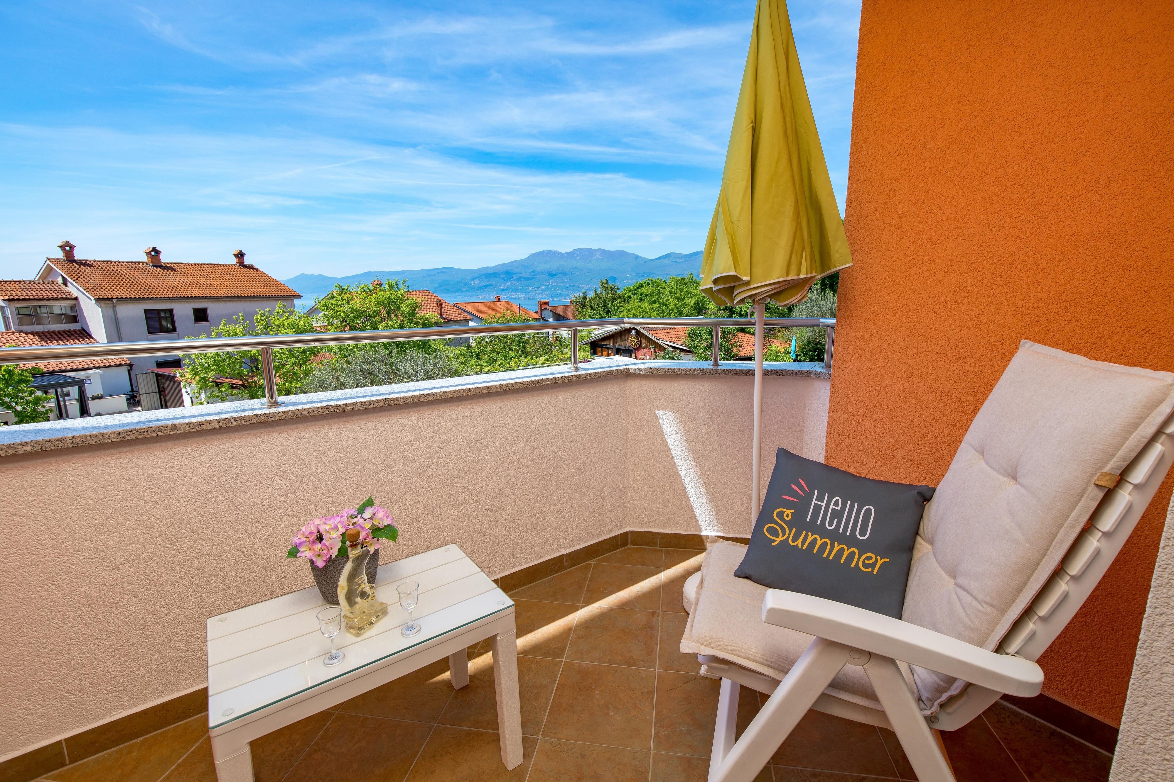 Room with terrace and sea view Rijeka  S-a