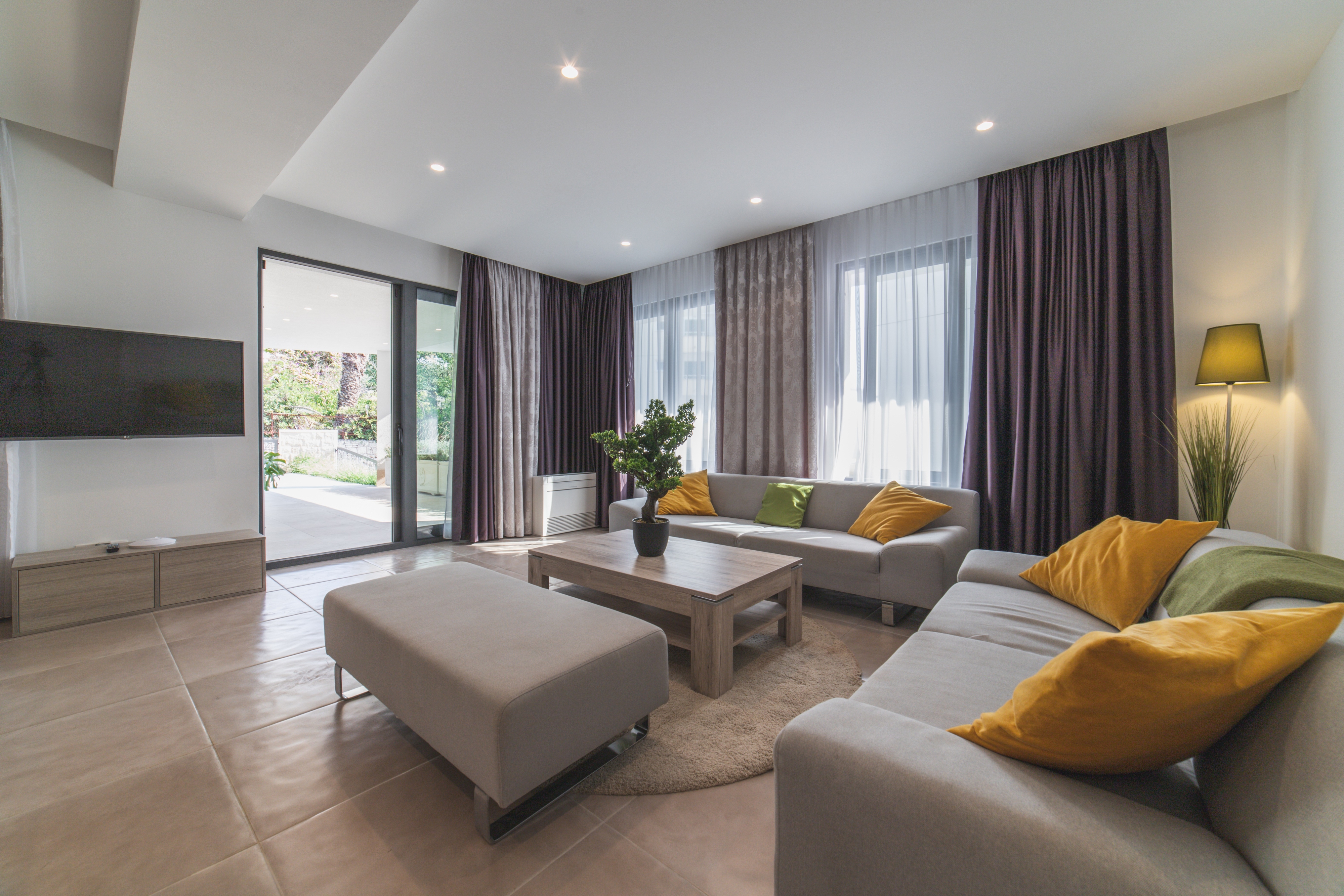 Comfortable and spacious house with terrace Trogir (K-24341) Comfortable and spacious house with terrace Trogir (K-24341)