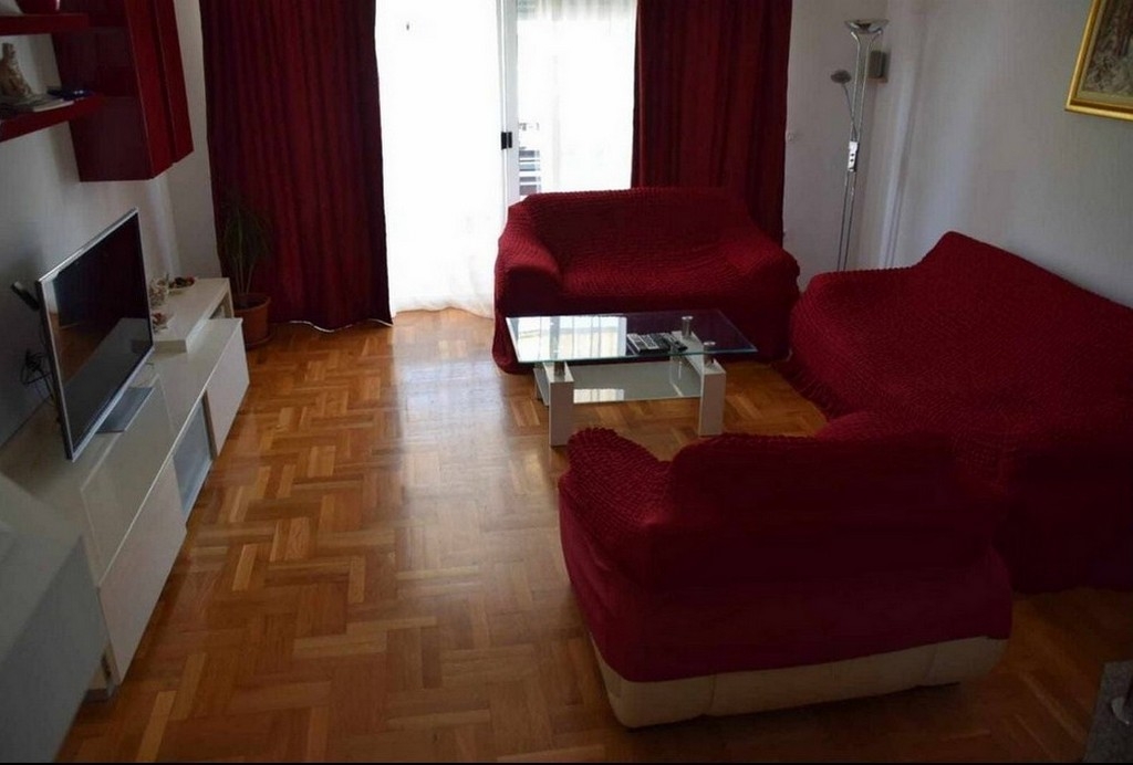 Comfortable and spacious house with terrace Sinj, Zagora (K-24347) Comfortable and spacious house with terrace Sinj, Zagora (K-24347)