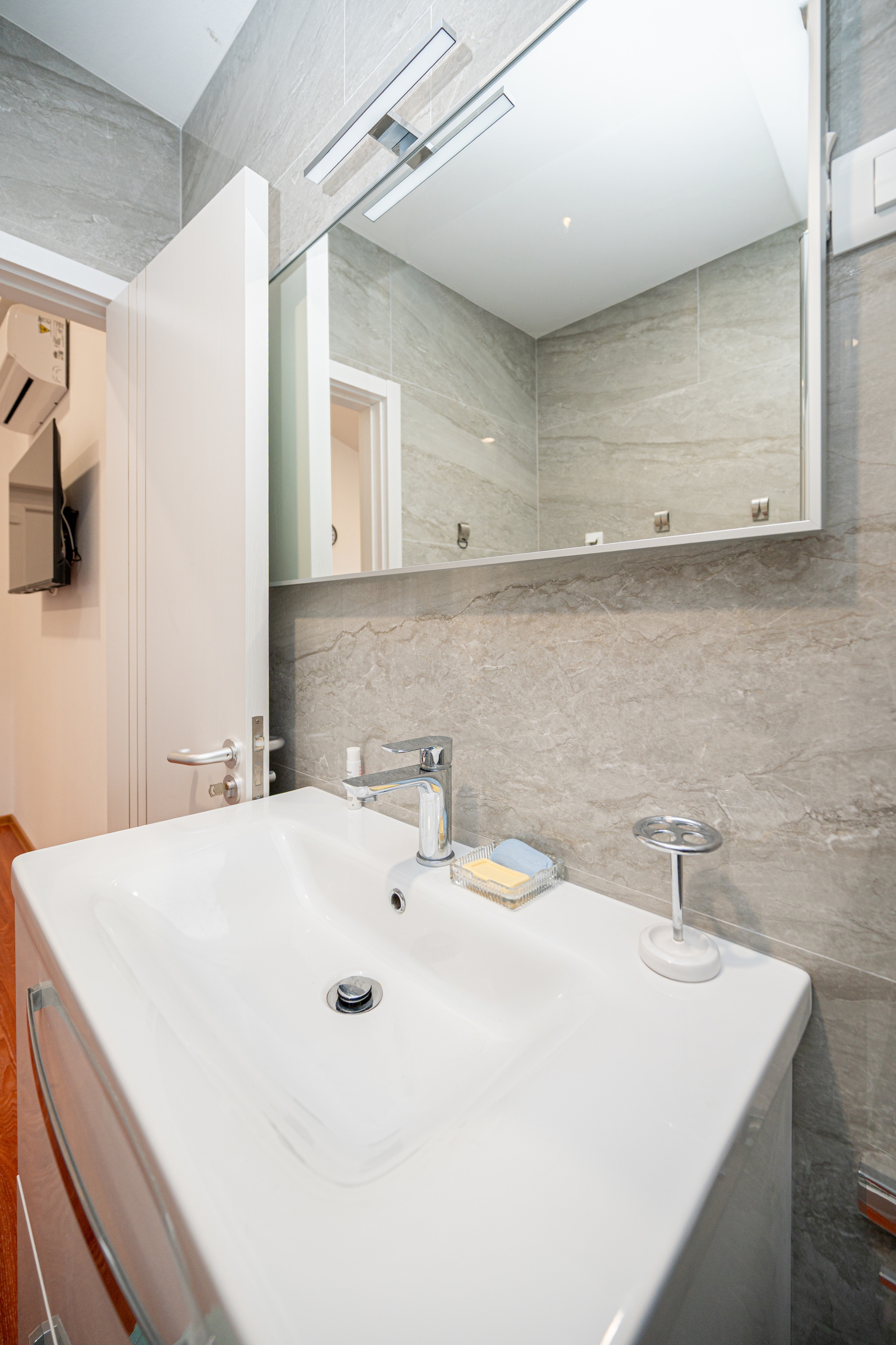 One bedroom apartment with air-conditioning Sukošan, Zadar  A-c