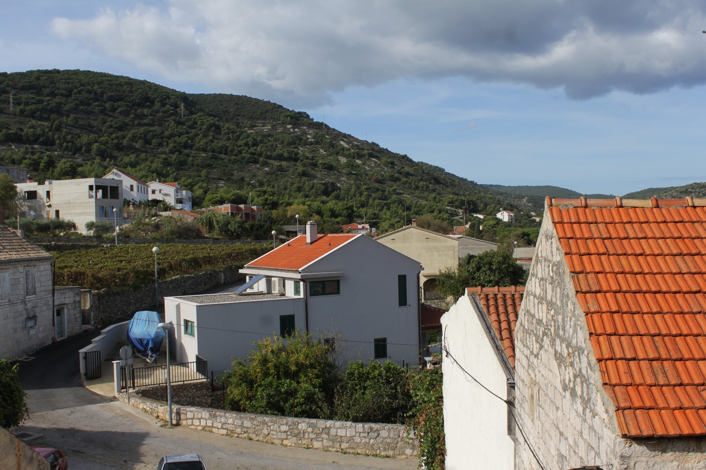 One bedroom apartment with terrace and sea view Vis  A-b