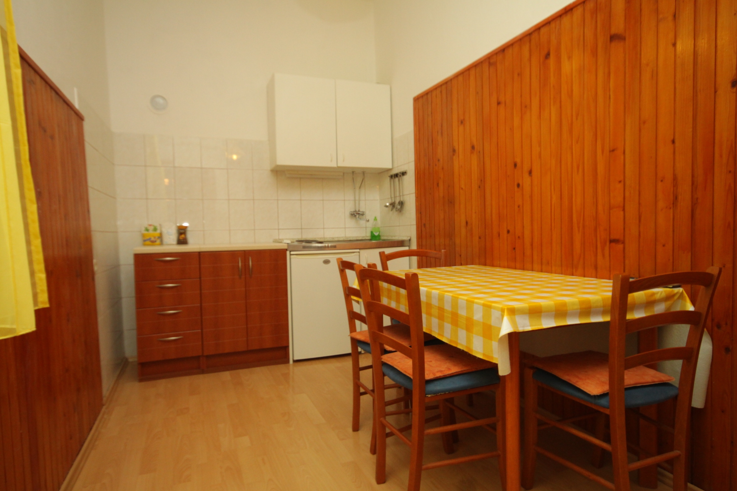 Two bedroom apartment with balcony Vis (A-2435-c)