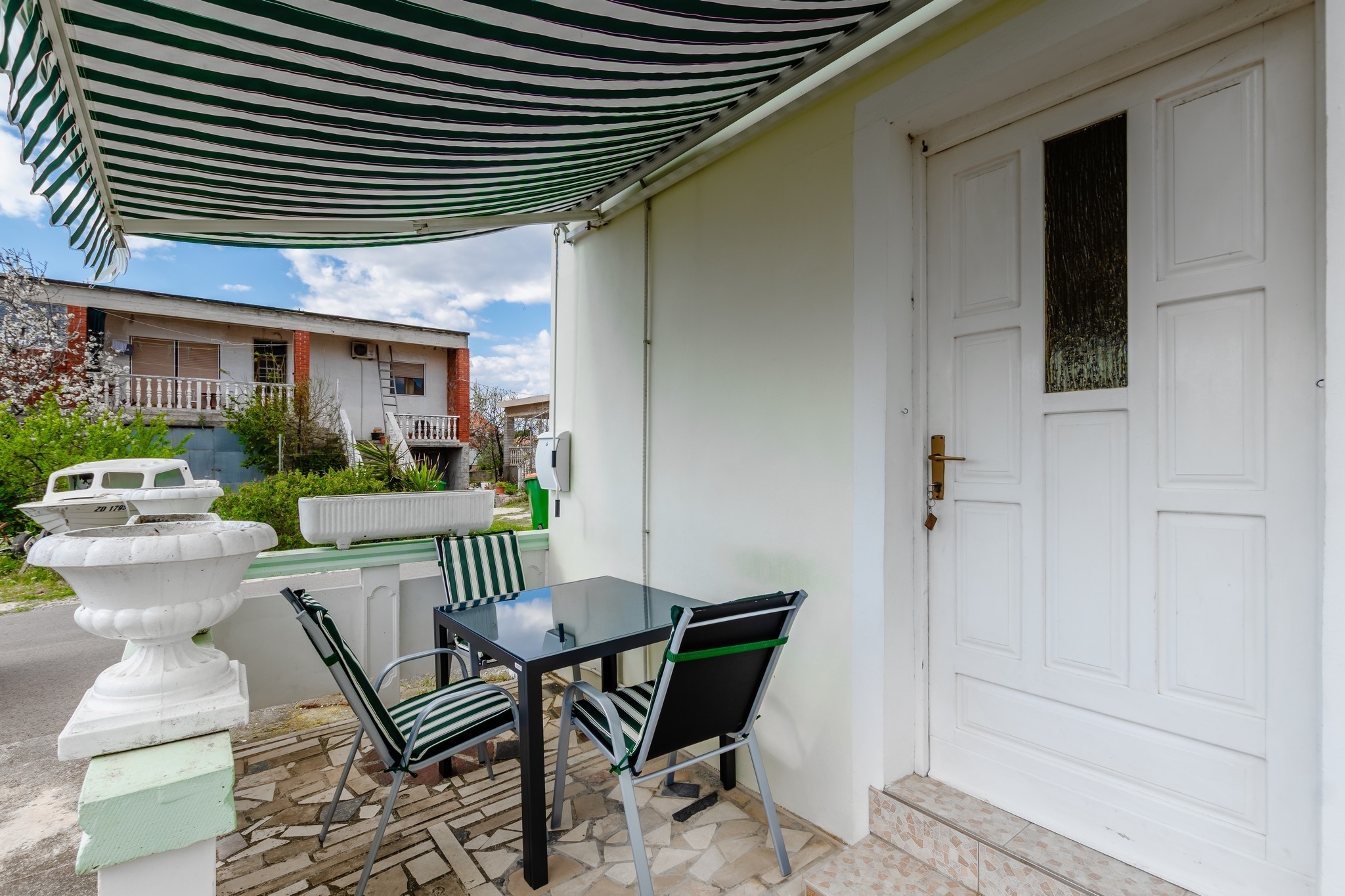 Studio flat with terrace Vrsi - Mulo, Zadar  AS-a