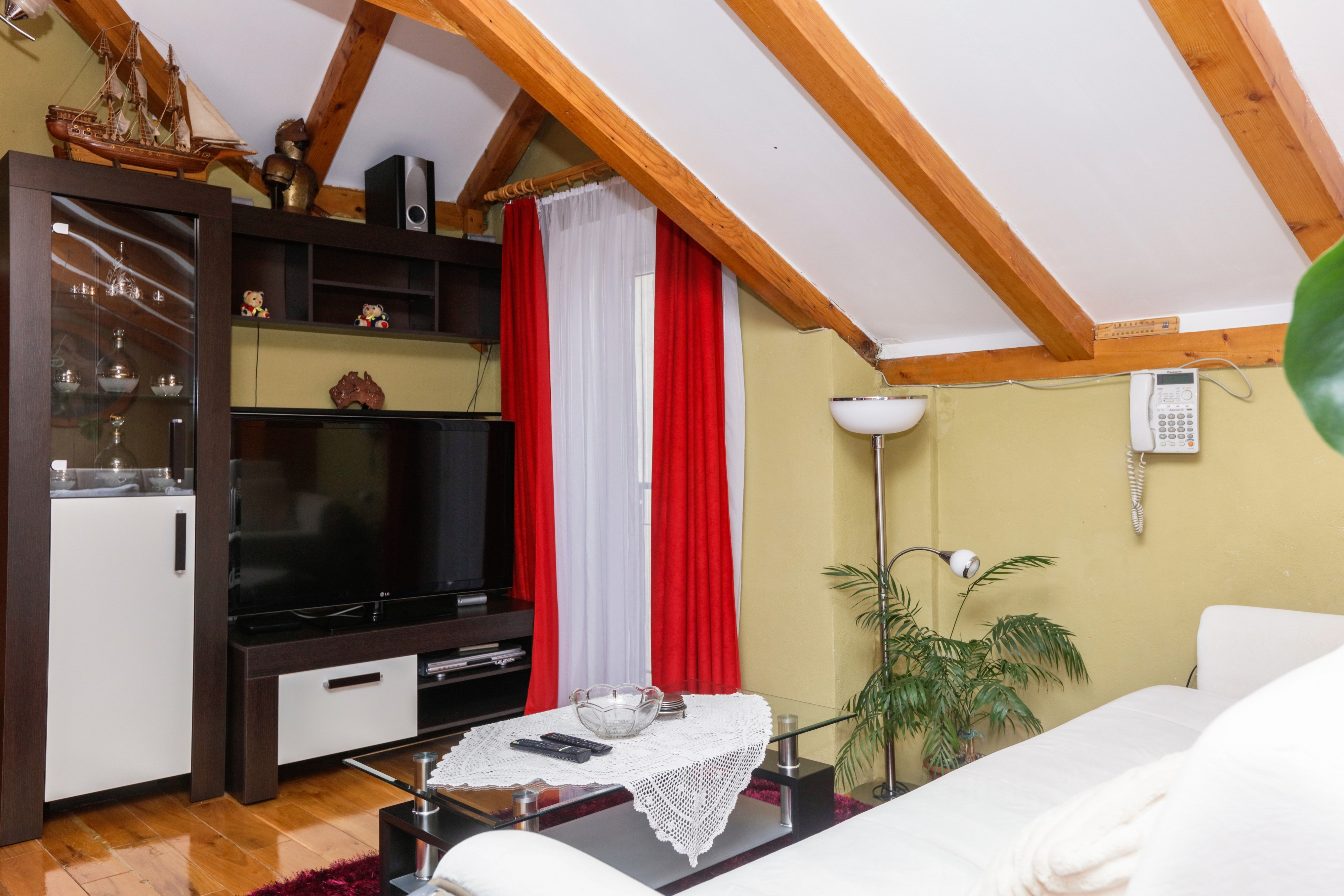 One bedroom apartment with terrace and sea view Šibenik (A-24358-a) One bedroom apartment with terrace and sea view Šibenik (A-24358-a)