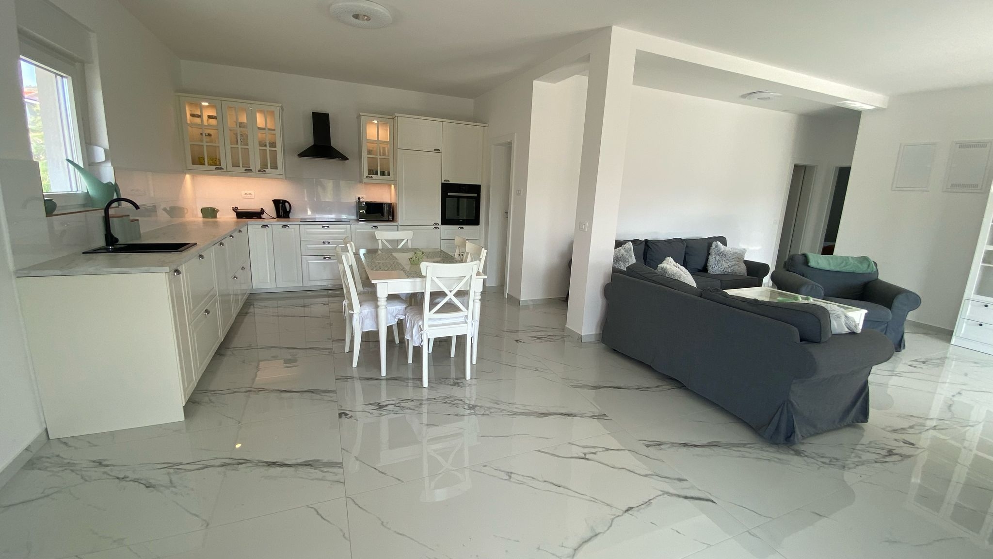 Dvosobni apartman s terasom Pag  A-a