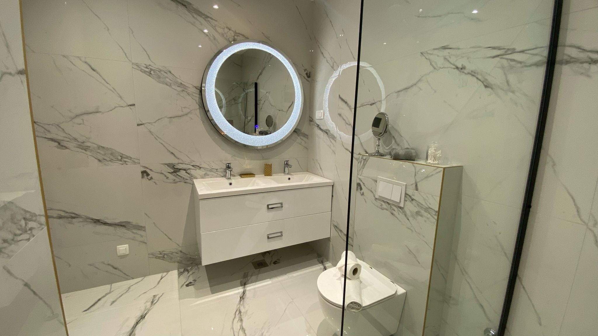 Dvosobni apartman s terasom Pag  A-b