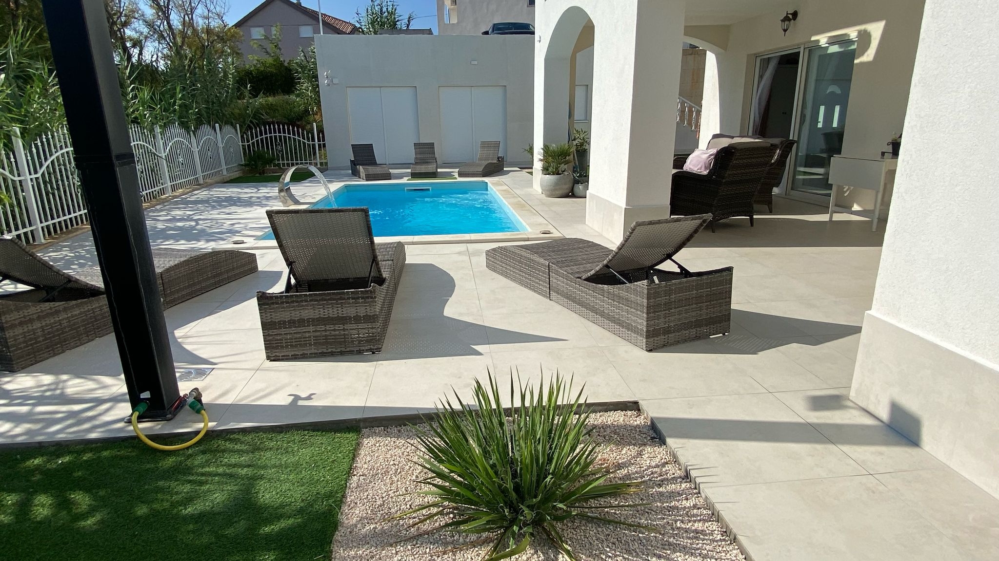 Dvosobni apartma S teraso Pag  A-a