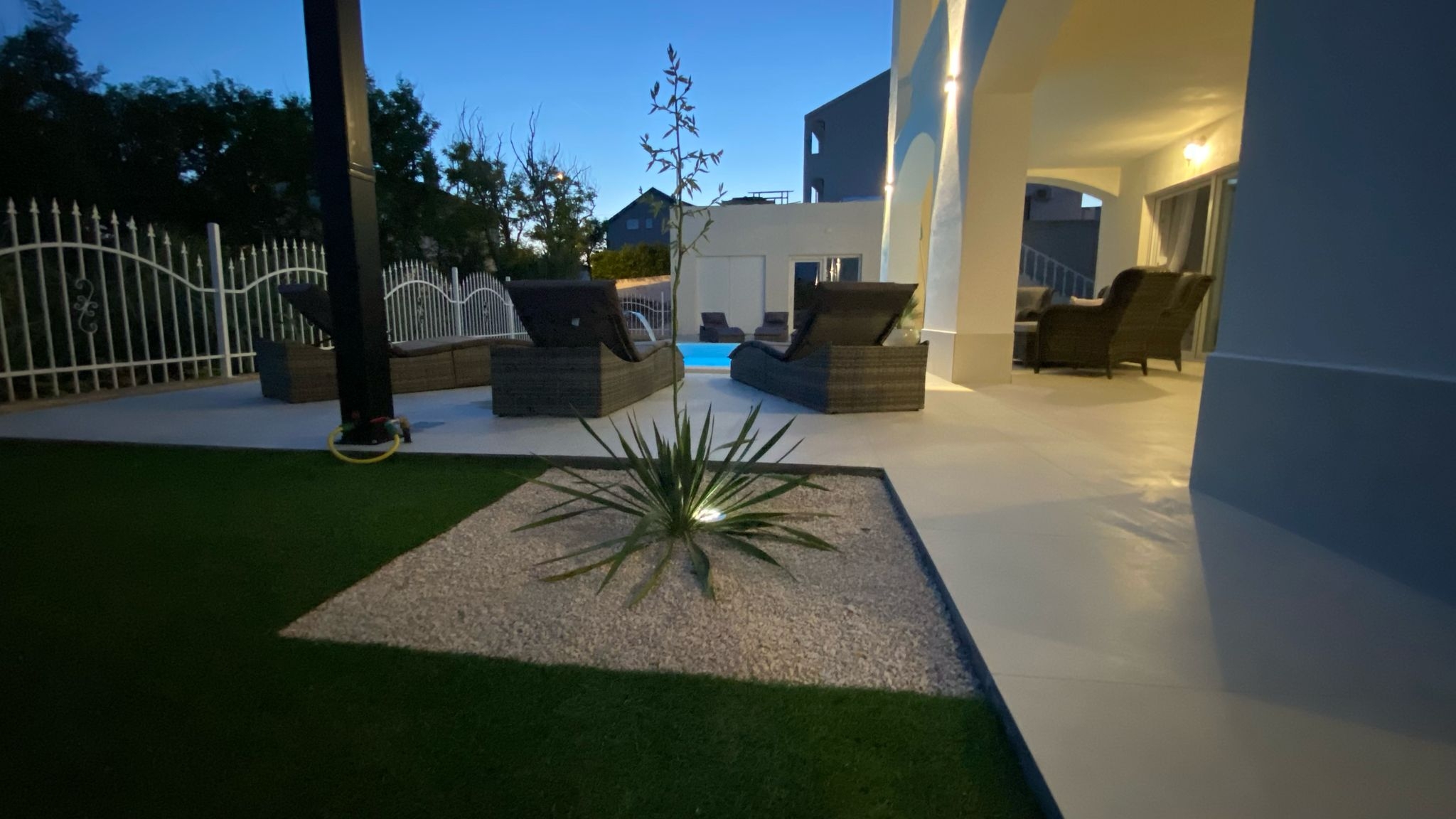 Dvosobni apartma S teraso Pag  A-a