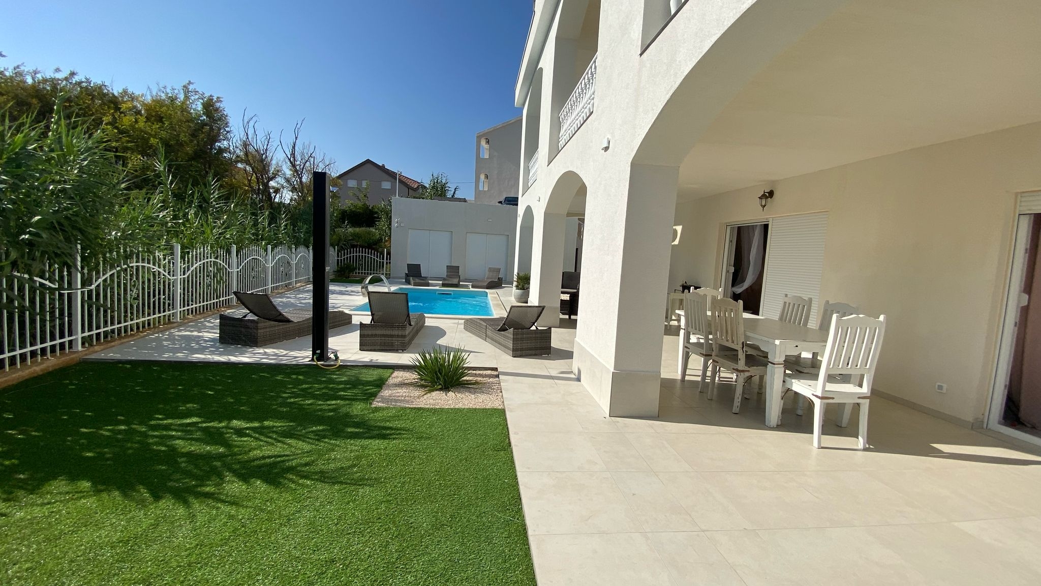 Dvosobni apartma S teraso Pag  A-a