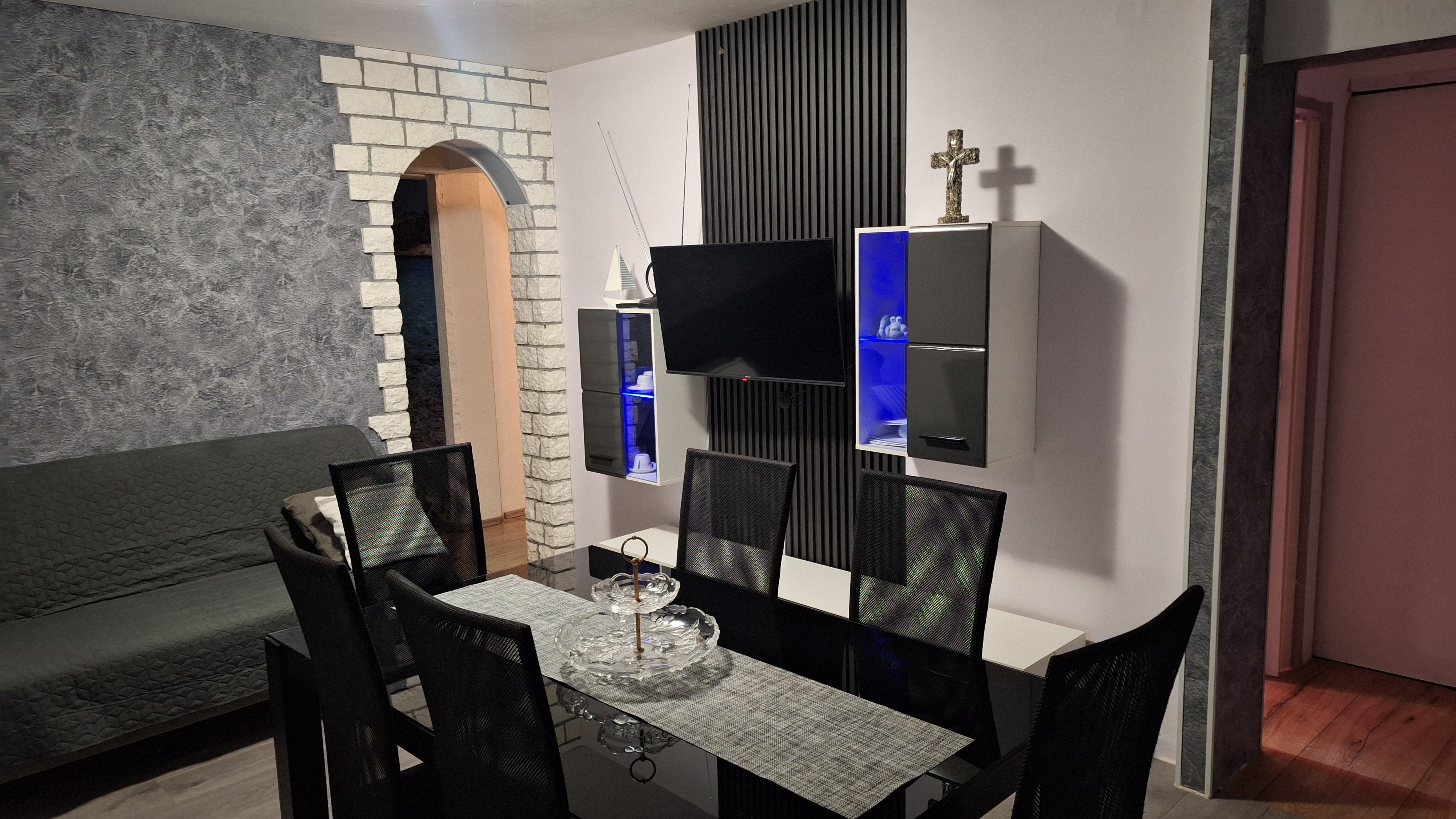 Three bedroom apartment with terrace Cove Oštrička luka, Rogoznica (A-24361-a)