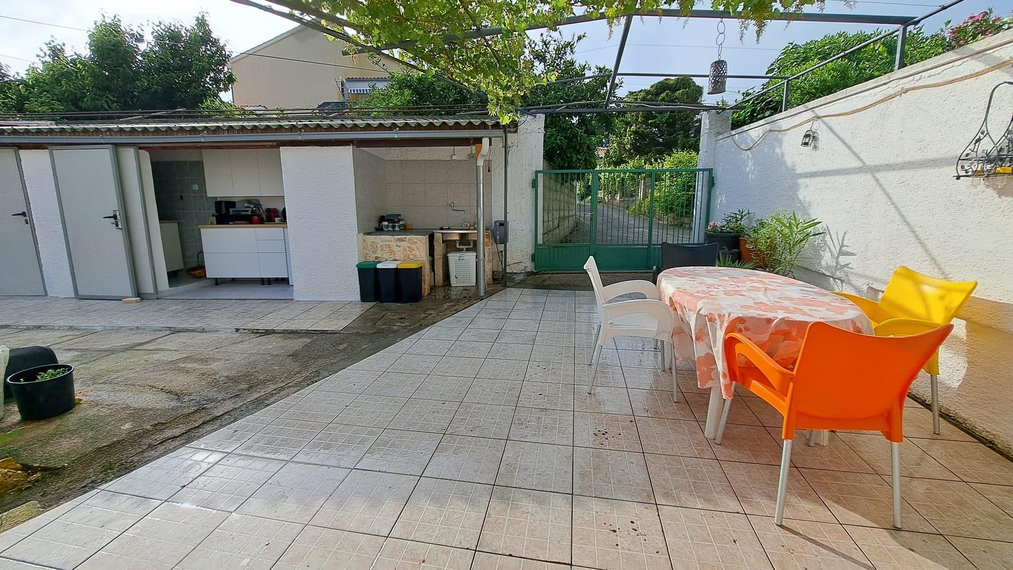 One bedroom apartment with terrace and sea view Premantura, Medulin (A-24363-a)