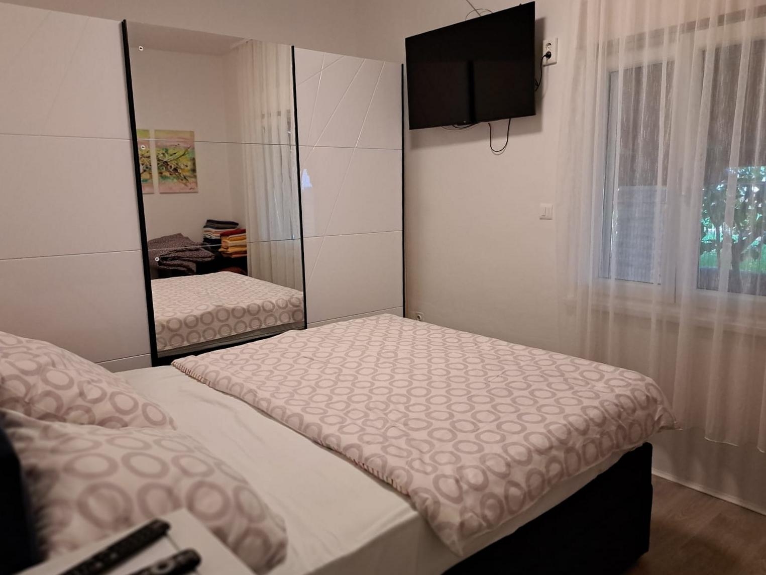 Room with air-conditioning Premantura, Medulin (S-24363-a)