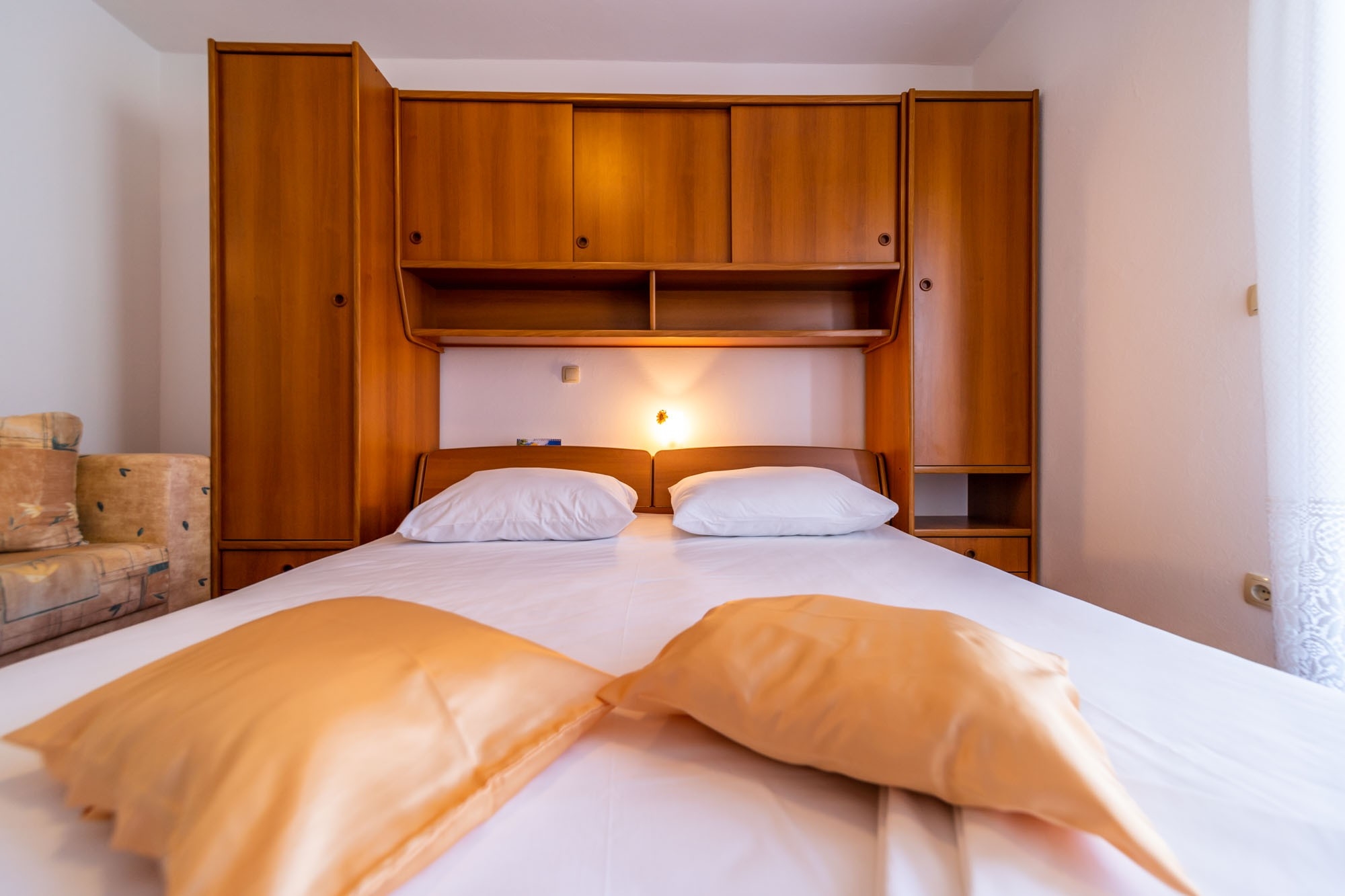 Dvosobni apartman s terasom i pogledom na more Rab  A-a