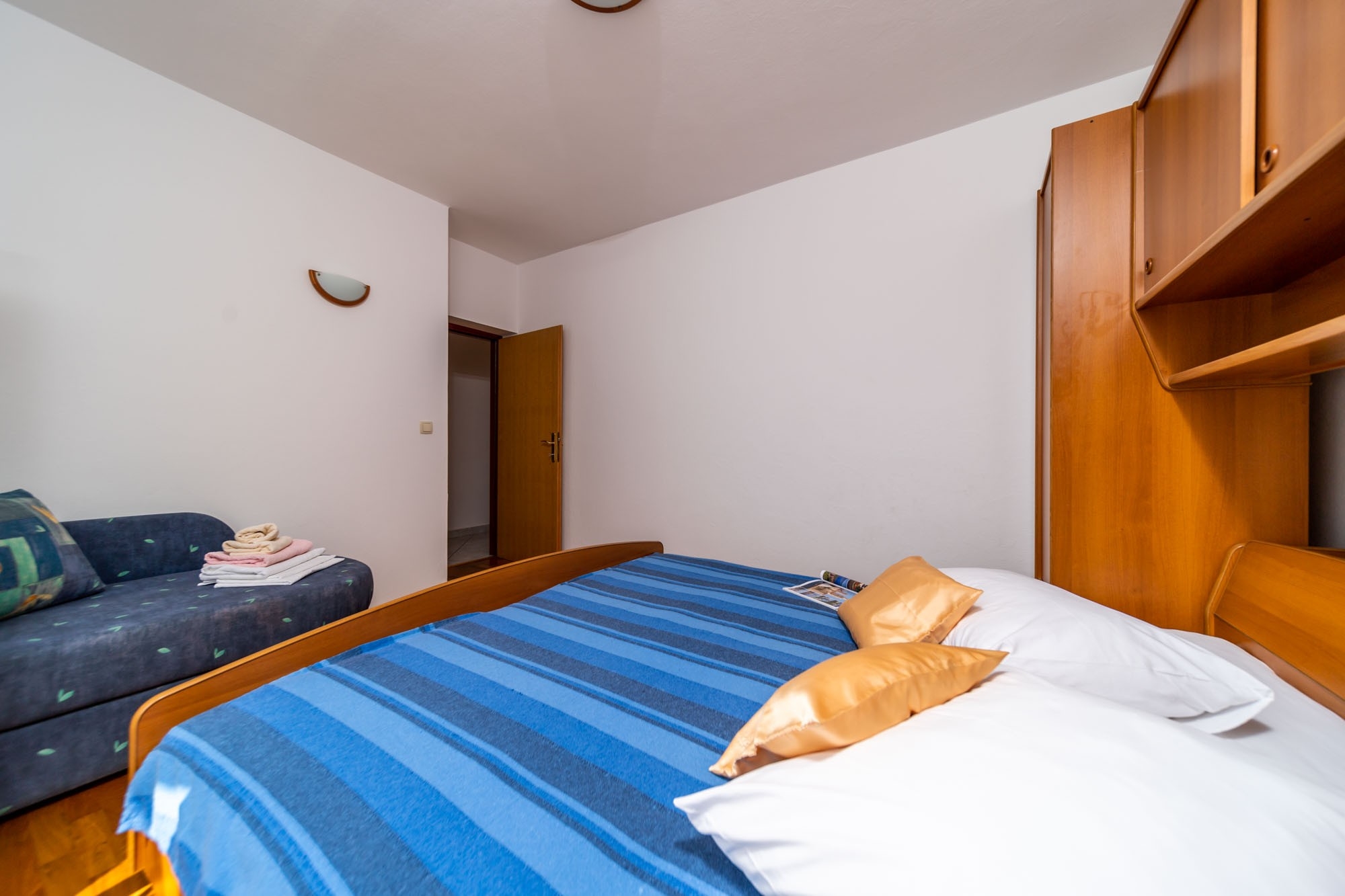 Dvosobni apartman s terasom Rab  A-b