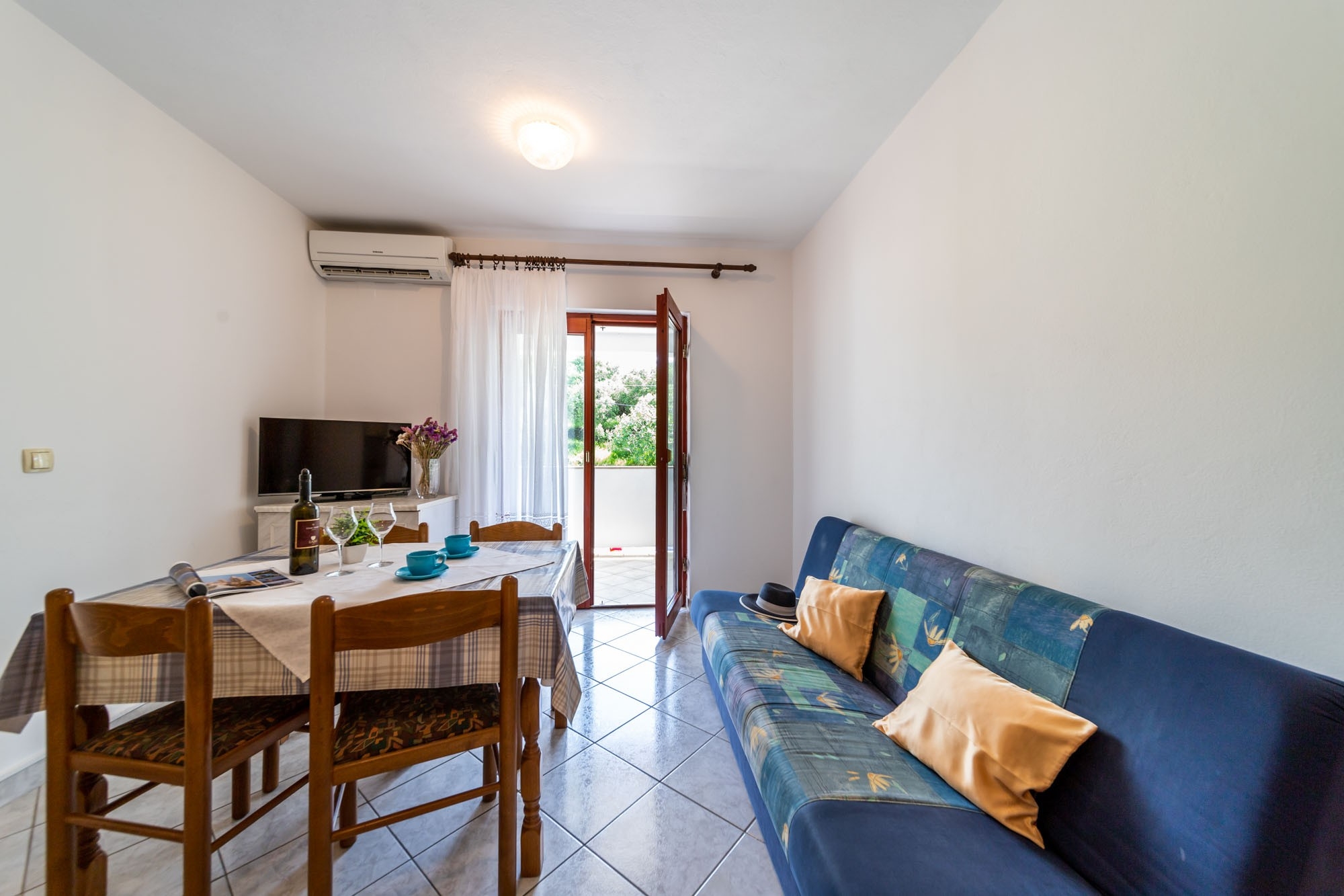 Two bedroom apartment with terrace Rab (A-24367-b) Two bedroom apartment with terrace Rab (A-24367-b)