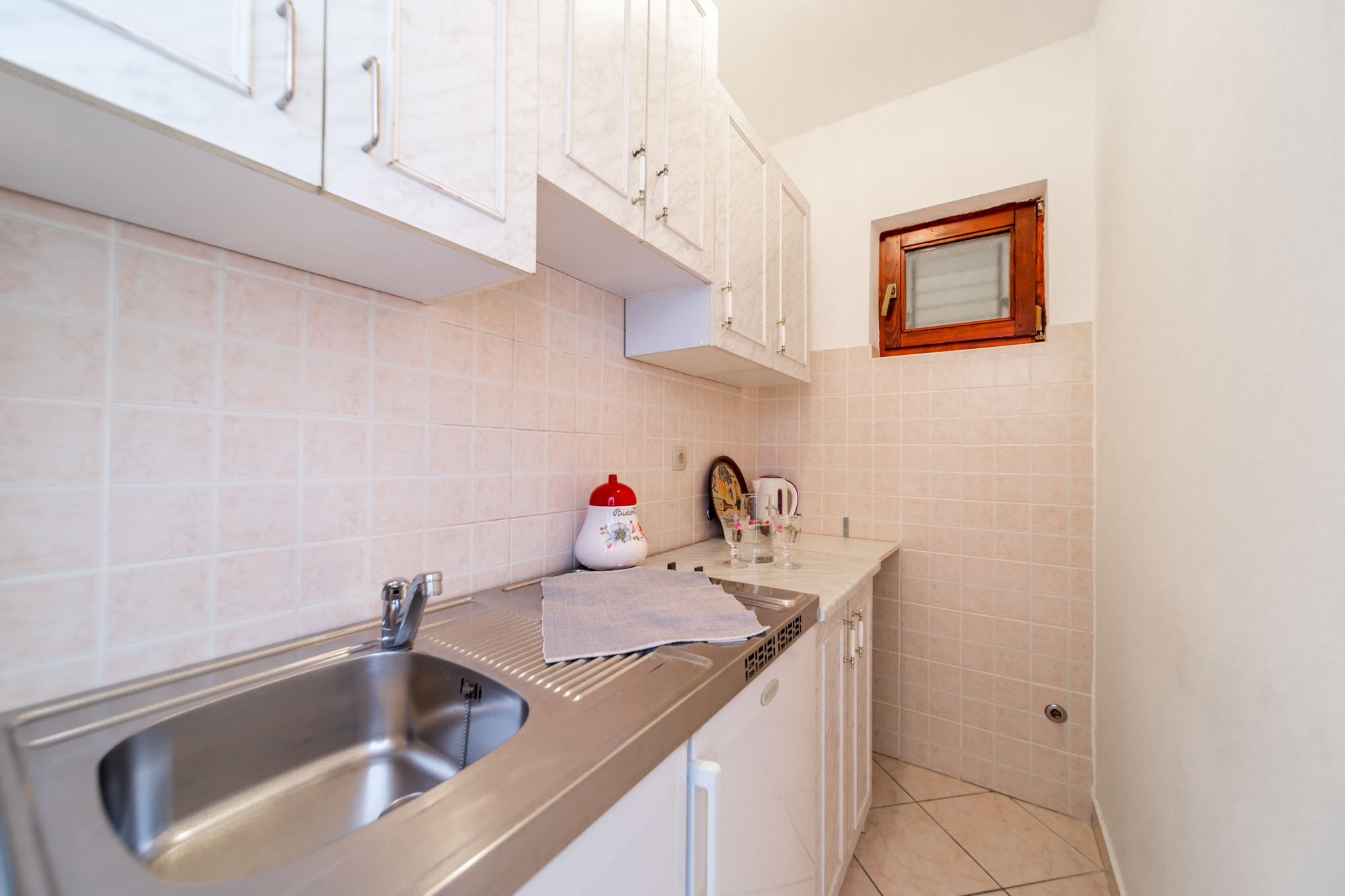 Enosobni apartma S teraso Rab  A-c