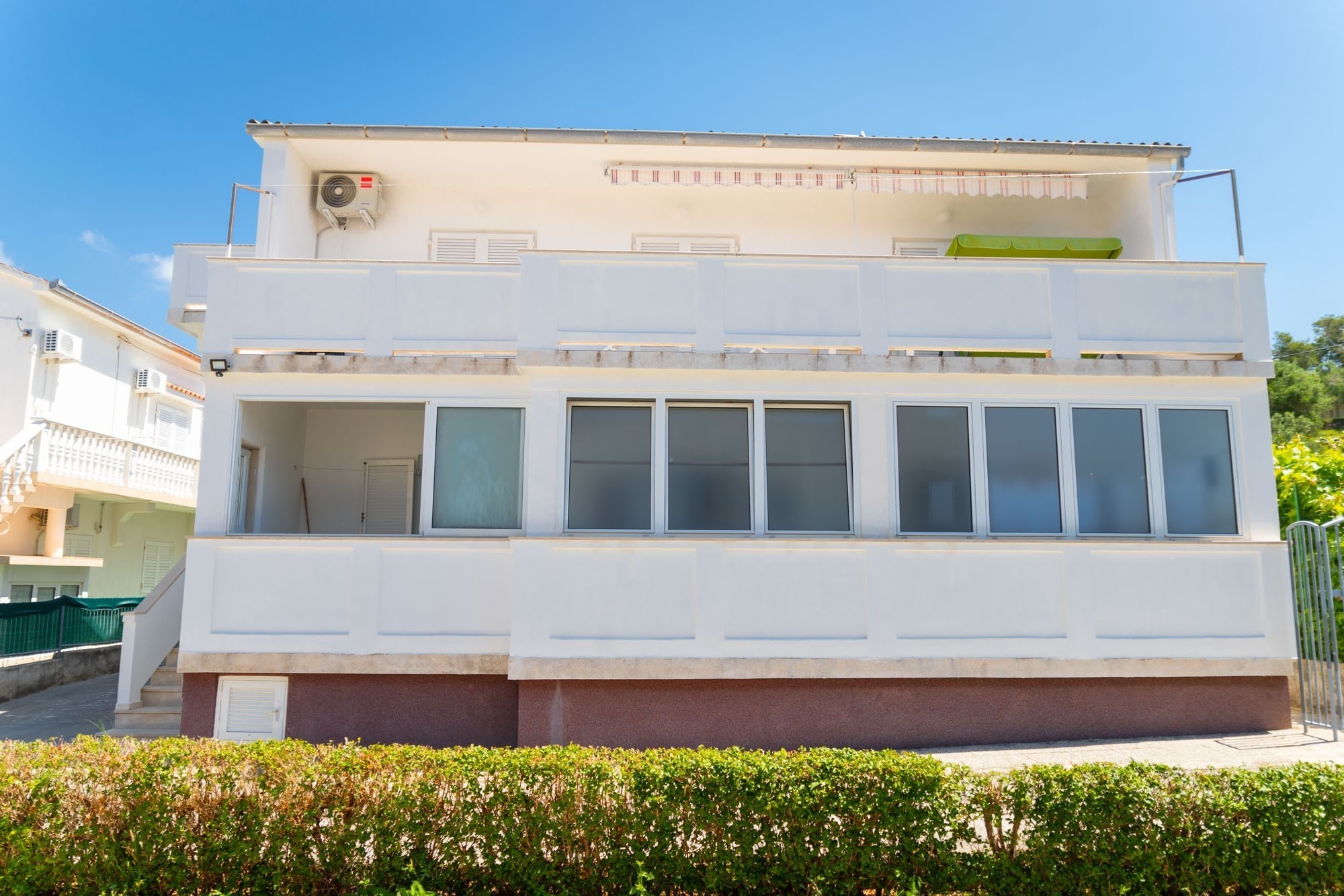 Enosobni apartma S teraso Rab  A-c