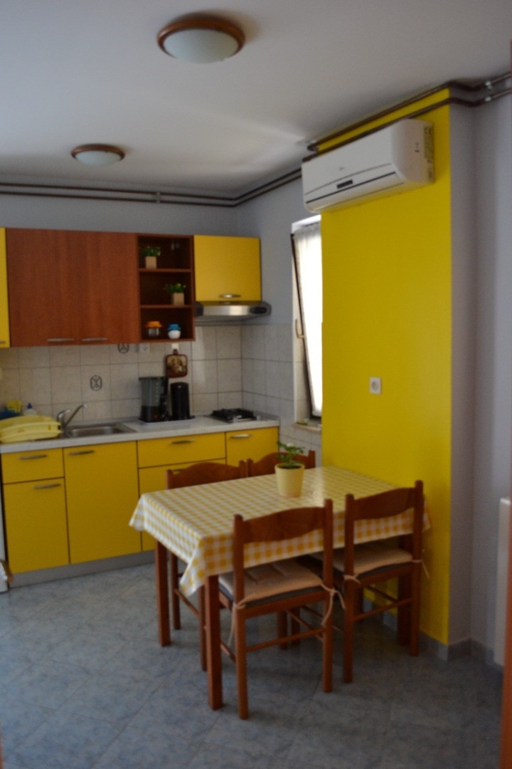 One bedroom apartment with terrace Poreč (A-24373-b) One bedroom apartment with terrace Poreč (A-24373-b)