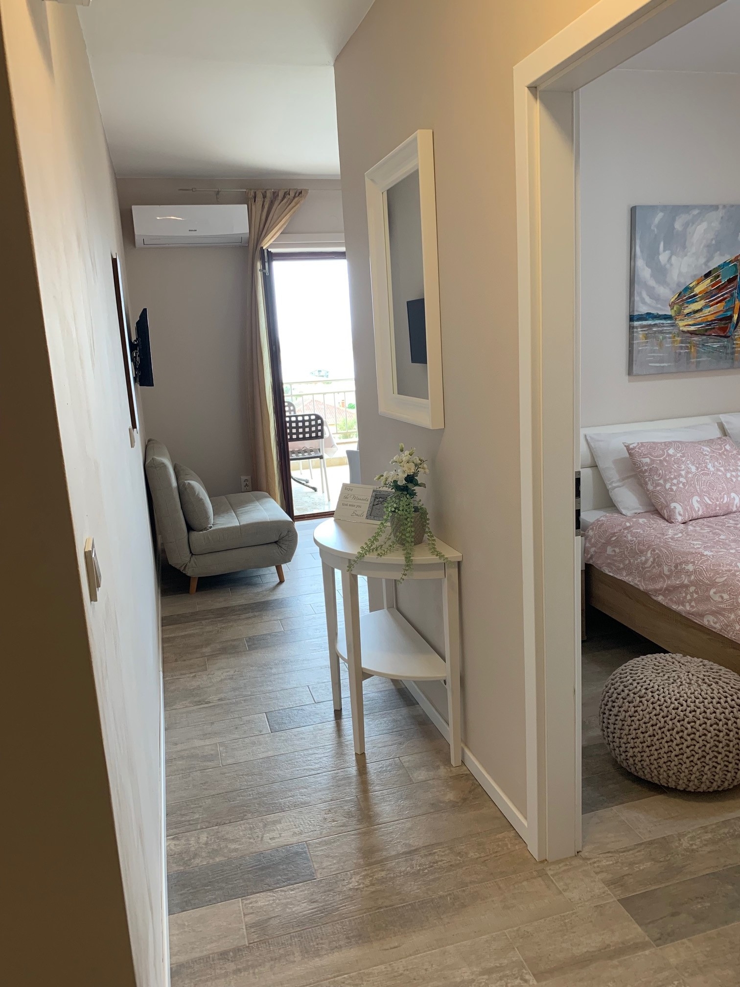 Two bedroom apartment with terrace and sea view Povljana, Pag  A-b