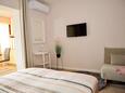 Povljana, Ložnice v ubytování typu studio-apartment, s klimatizací, domácí mazlíčci povoleni a WiFi.