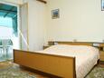 Komiža, Bedroom 3 in the apartment, air condition available, (pet friendly) and WiFi.