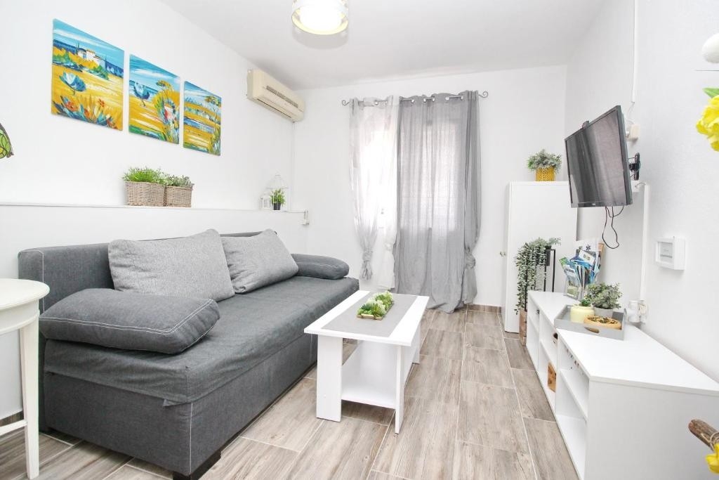One bedroom apartment with terrace Baška, Krk (A-24408-a)