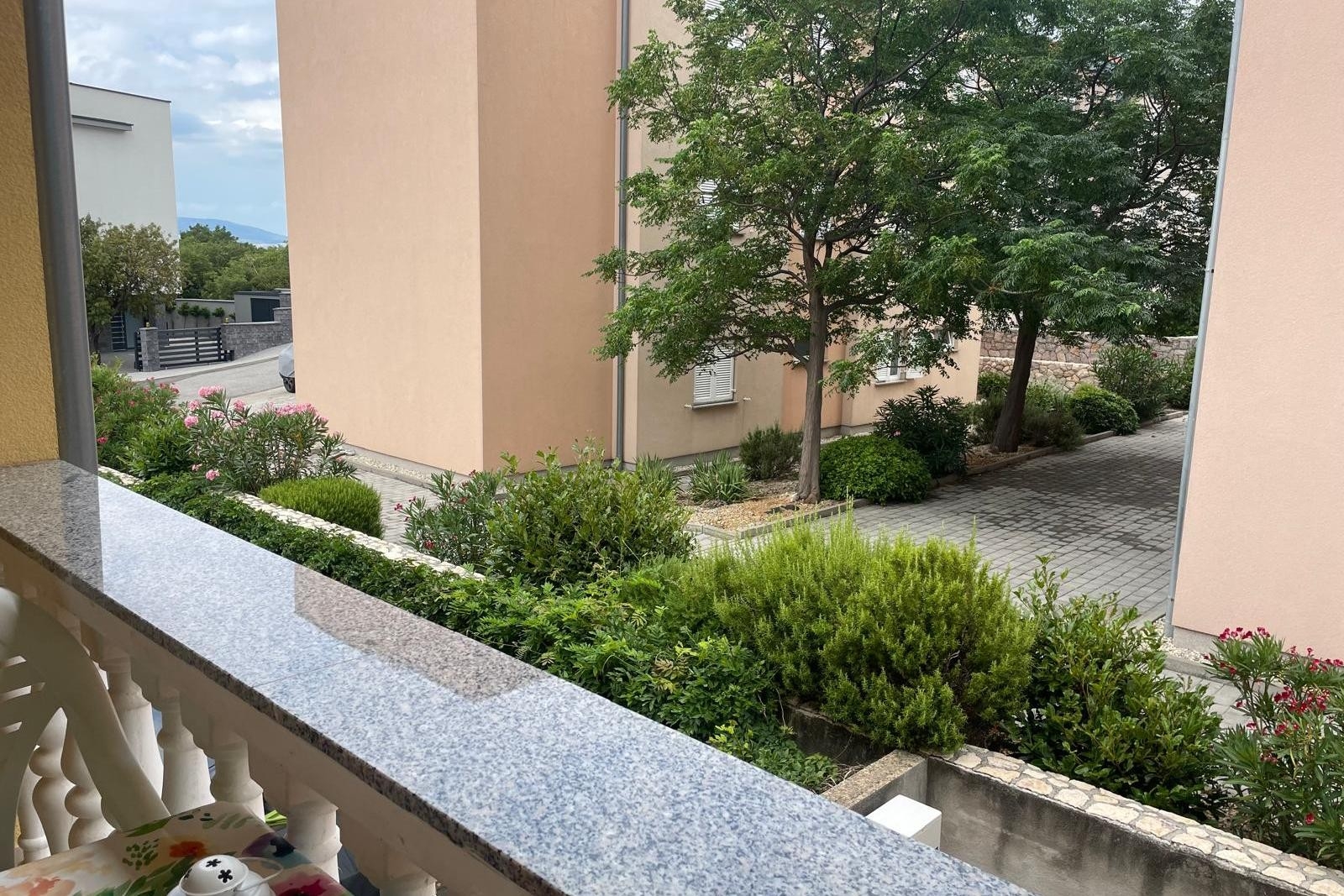 Jednosobni apartman s terasom Smokvica Krmpotska, Novi Vinodolski  A-a
