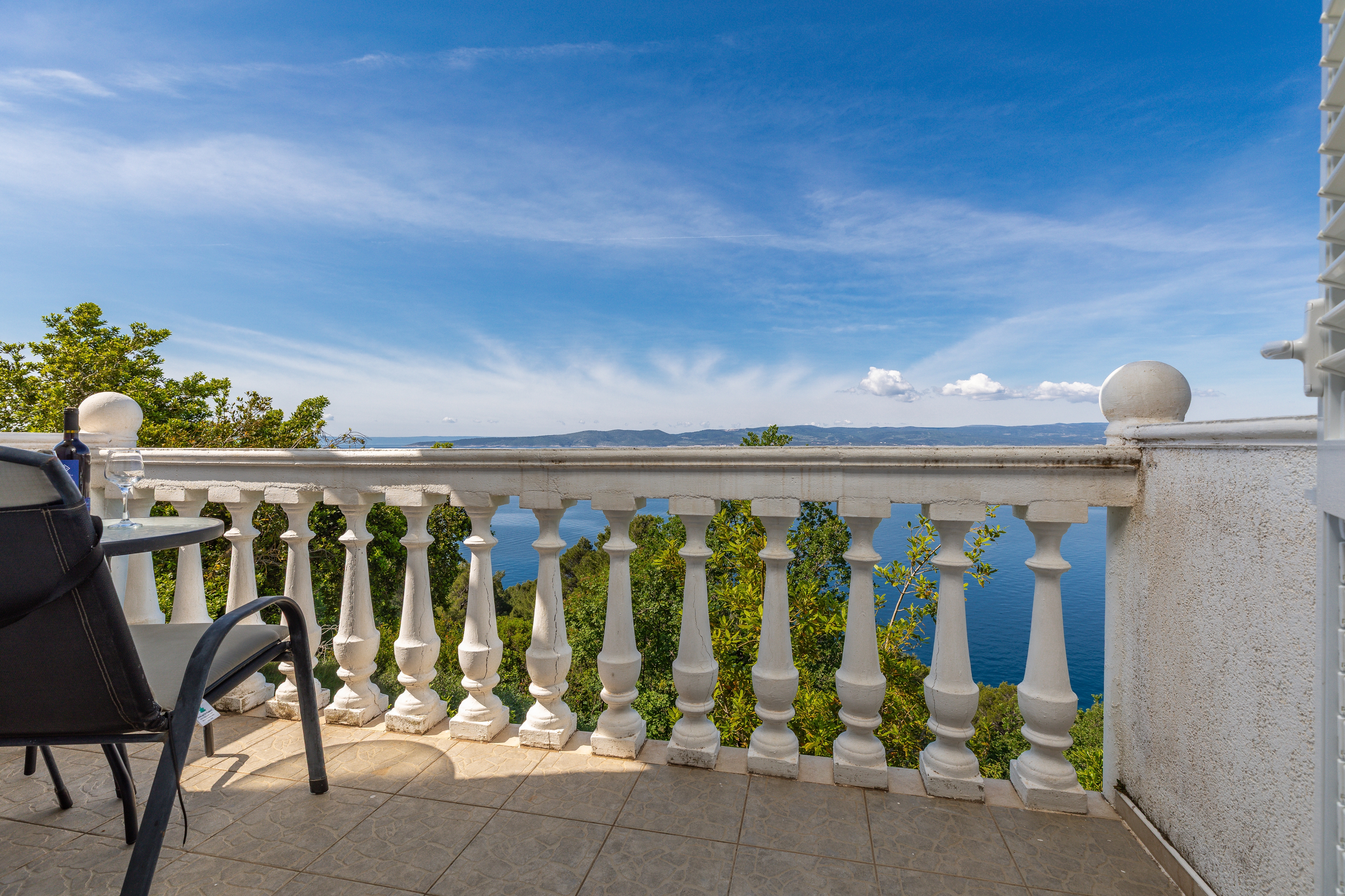 Two bedroom apartment with balcony and sea view Brela, Makarska  A-a