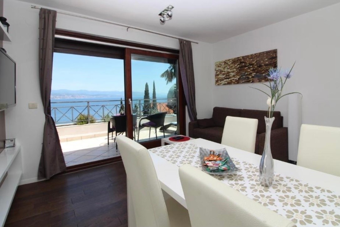 One bedroom apartment with terrace and sea view Opatija (A-24419-b) One bedroom apartment with terrace and sea view Opatija (A-24419-b)