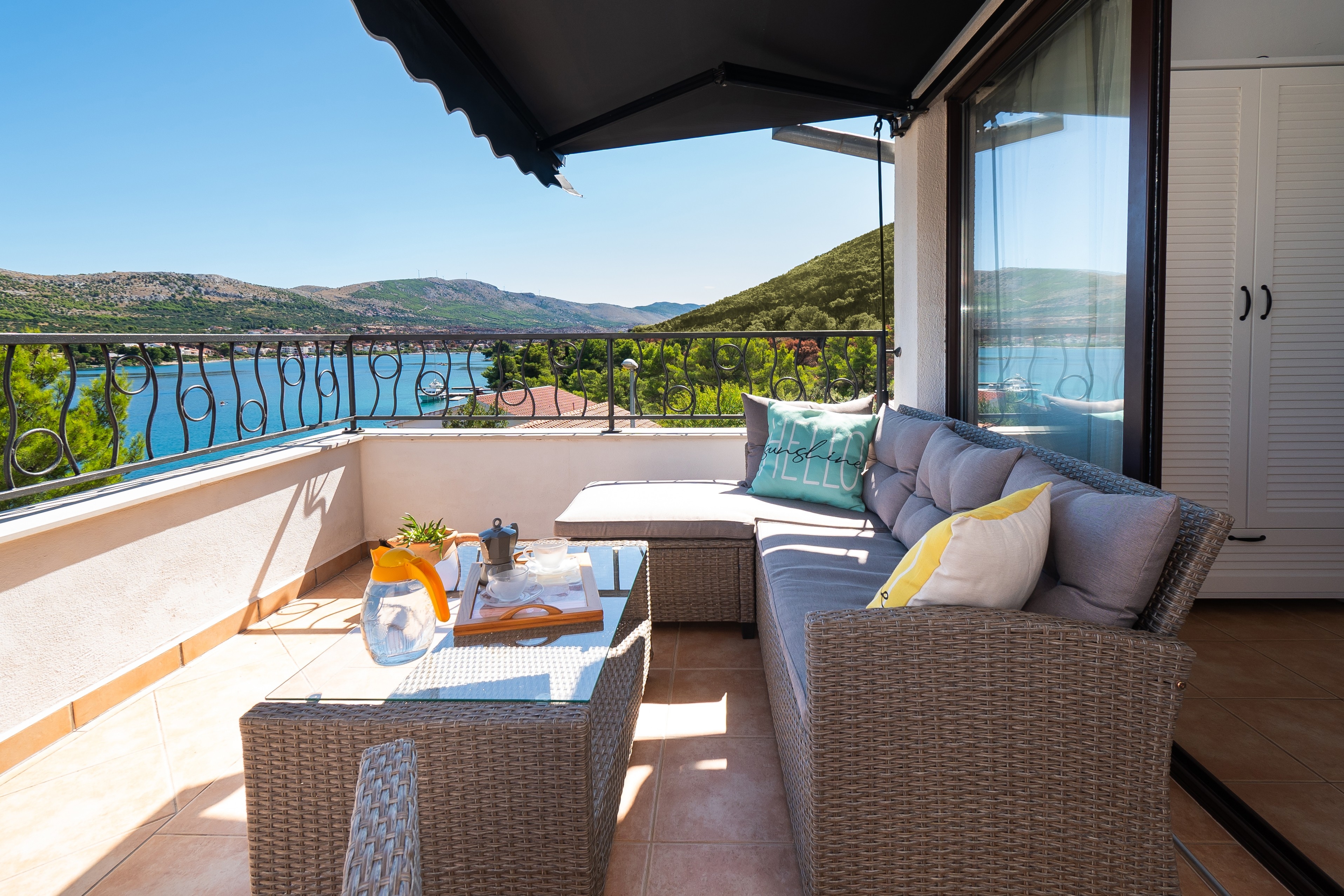 Studio flat near beach Šparadići, Šibenik (AS-24420-a) Studio flat near beach Šparadići, Šibenik (AS-24420-a)