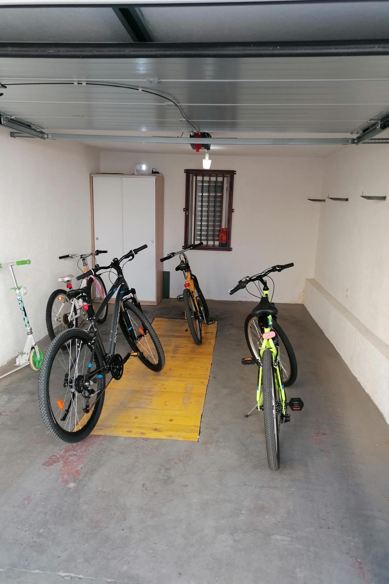 Dvosobni apartman s balkonom Zadar  A-a