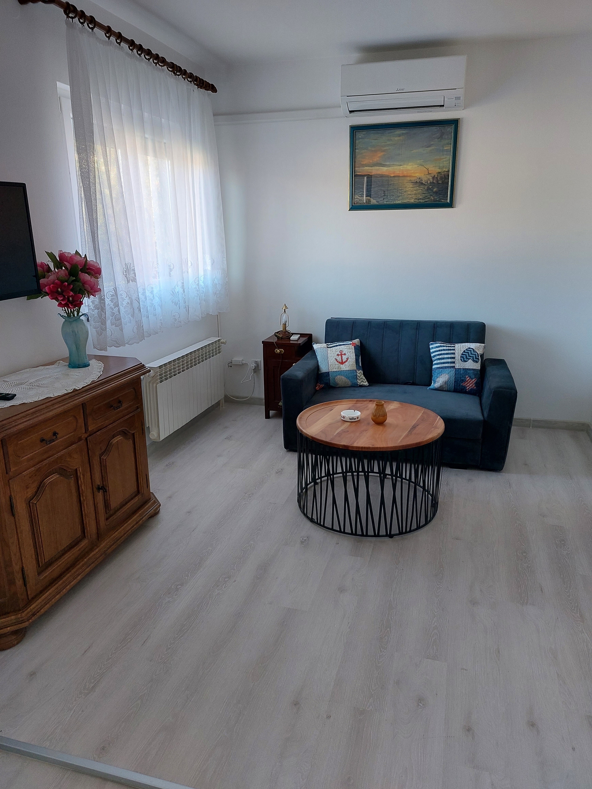 One bedroom apartment near beach Supetarska Draga - Gonar, Rab (A-24423-a)