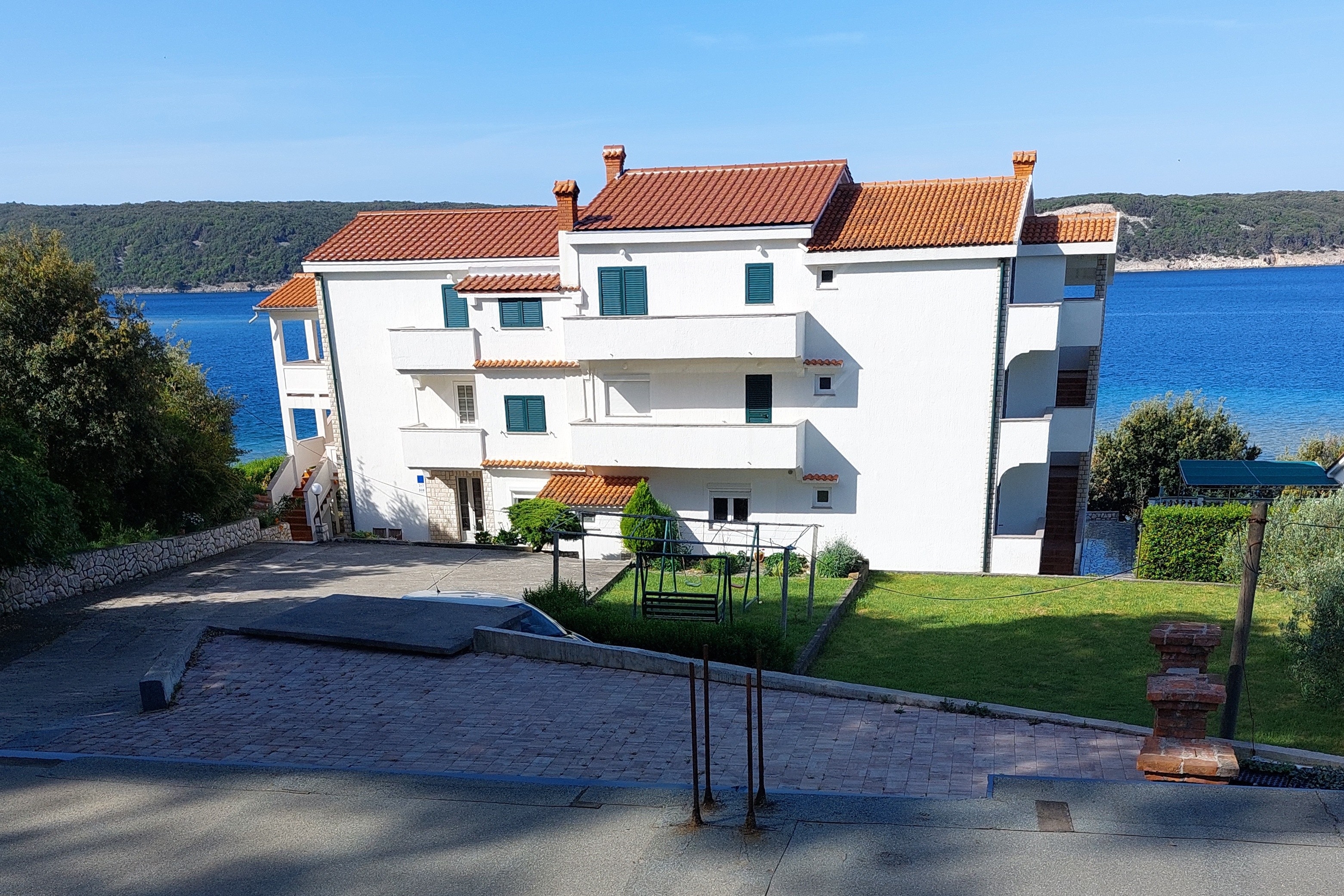 Enosobni apartma ob morju Supetarska Draga - Gonar, Rab  A-b