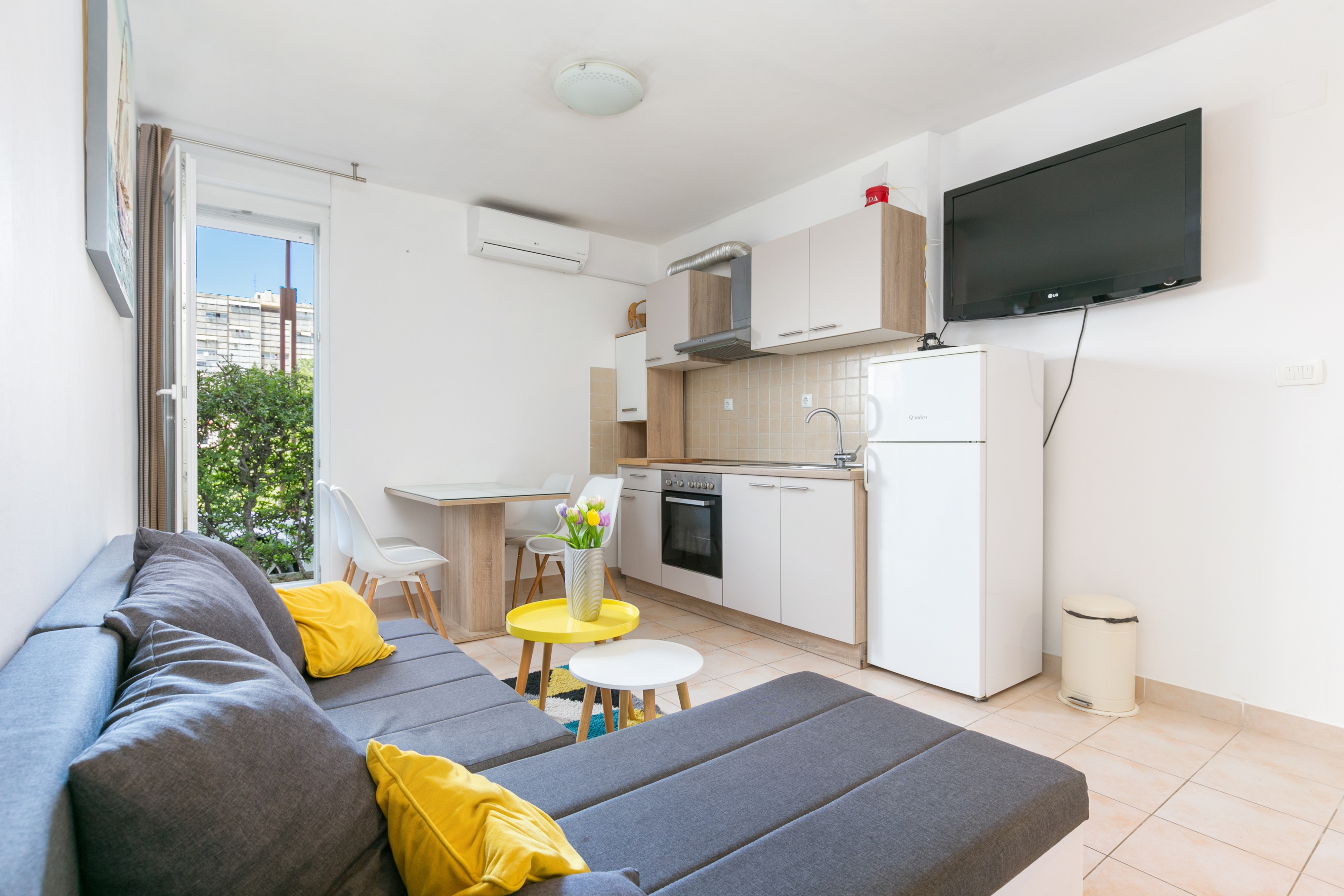 One bedroom apartment with terrace Split  A-a