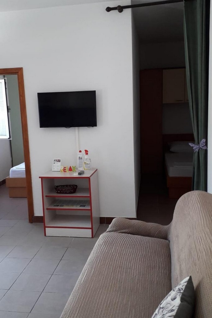 Two bedroom apartment with air-conditioning Drače, Pelješac (A-24429-a)